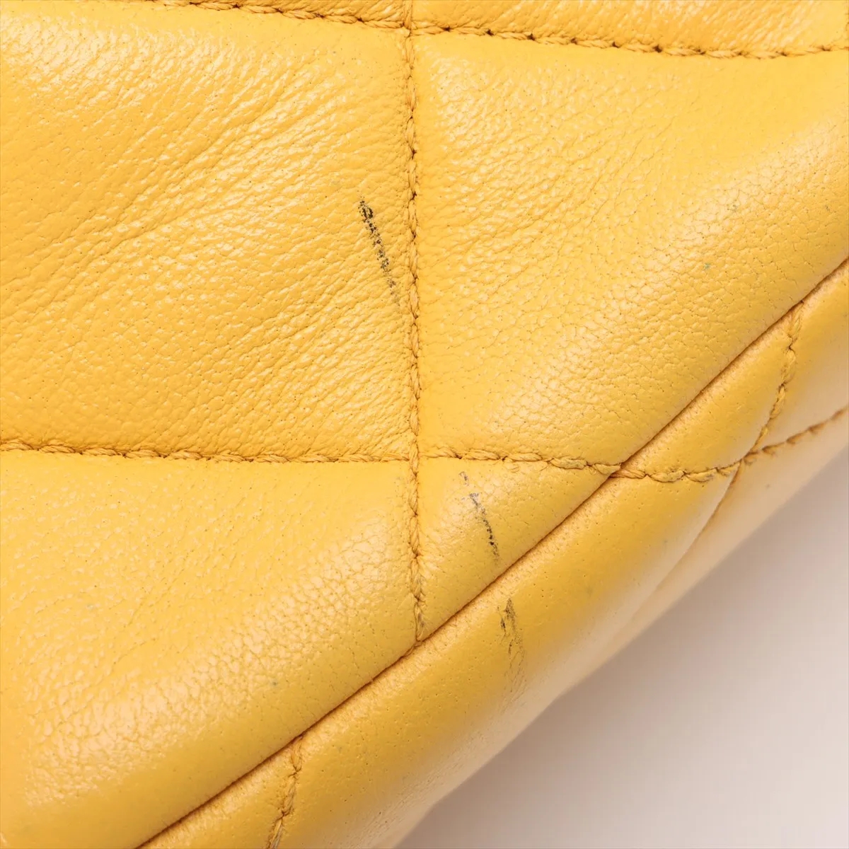 Matelasse Lambskin Chain Shoulder Bag Wood Yellow Gold Hardware XTG095T4 Random Plate — view 10