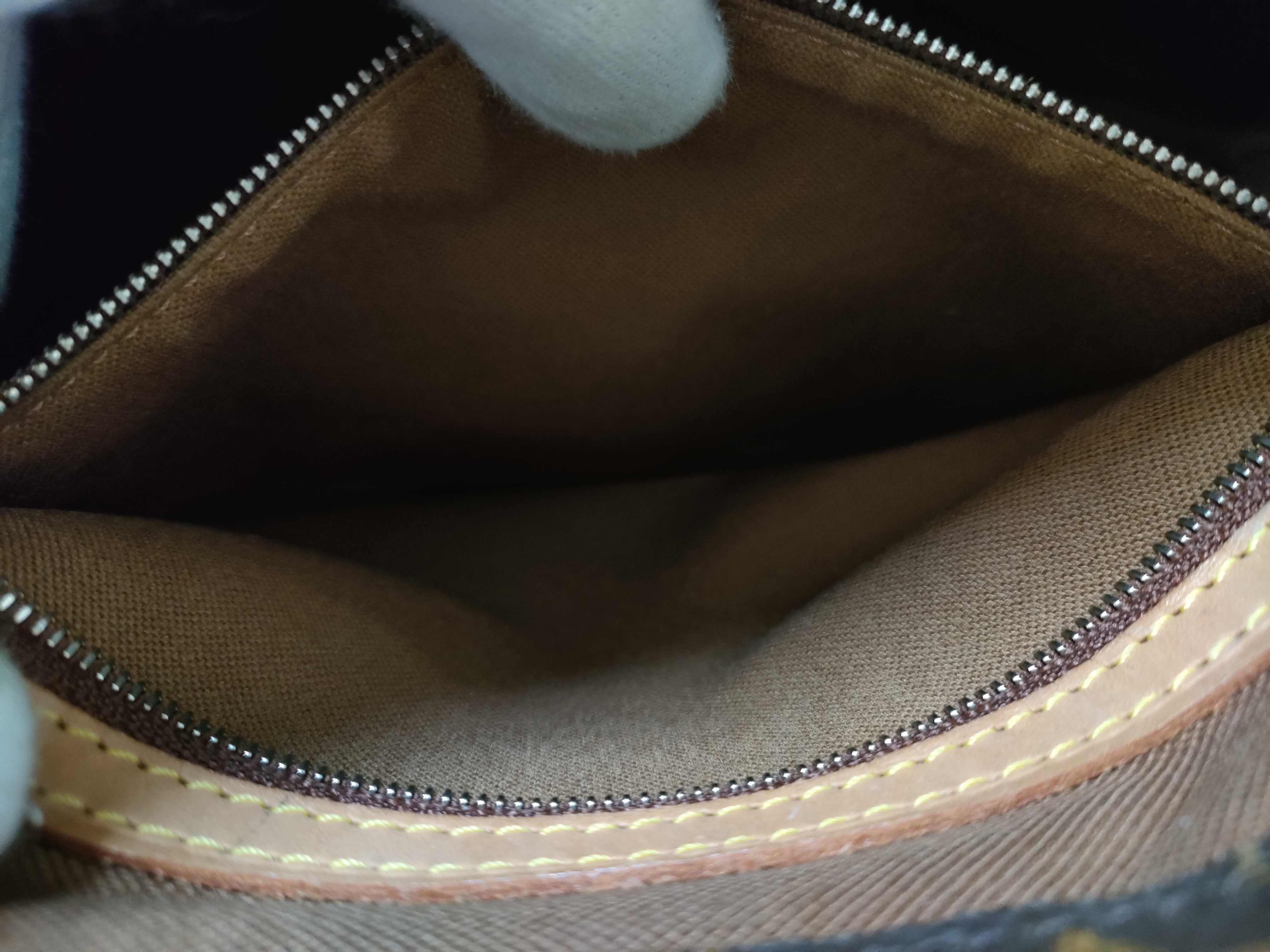 Monogram Louis Vuitton Cabas Piano Monogram Handbag — view 12