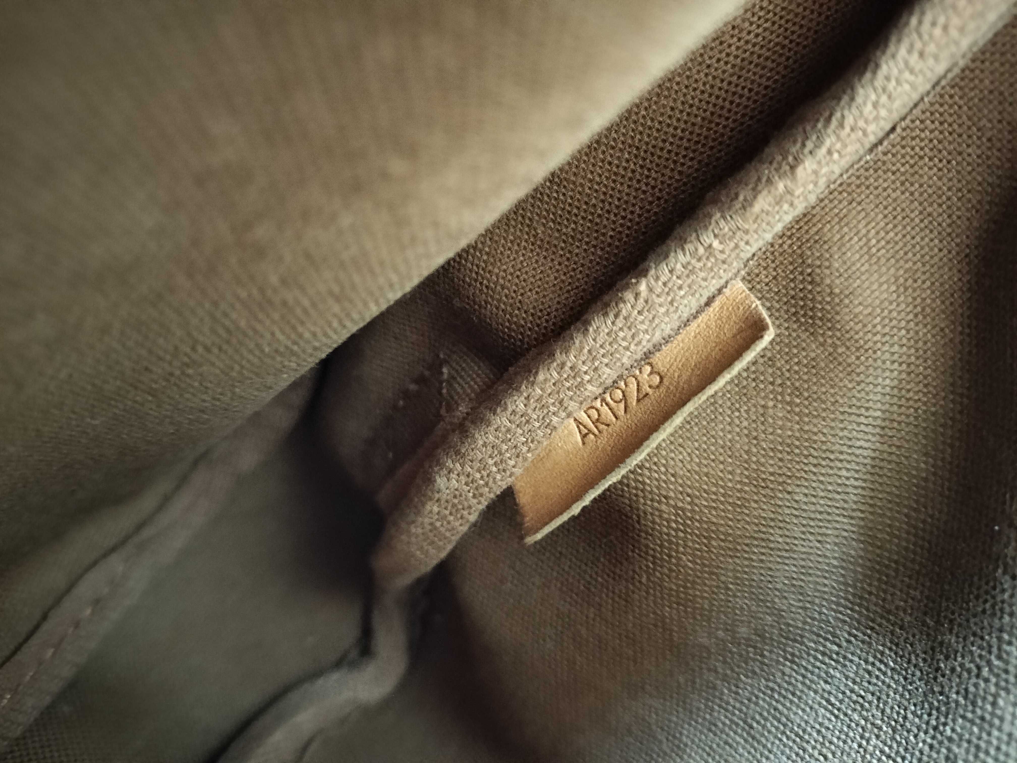 Monogram Louis Vuitton Monogram Shoulder Bag Saumur 30 M42256 Shoulder Bag — view 13