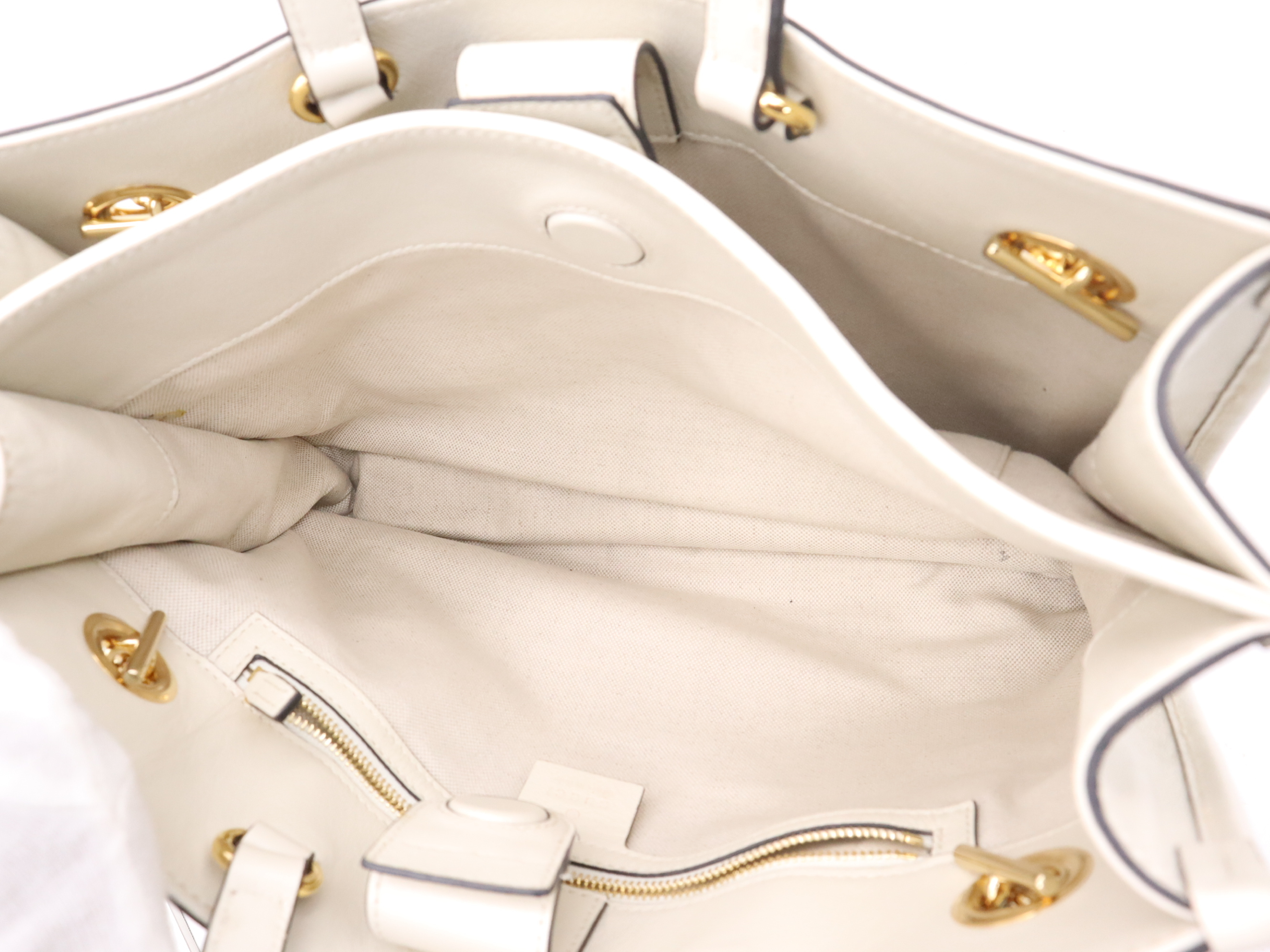 621144 Horsebit 1955 Medium Tote Bag, Leather, Ivory, with Dust Bag. — view 11