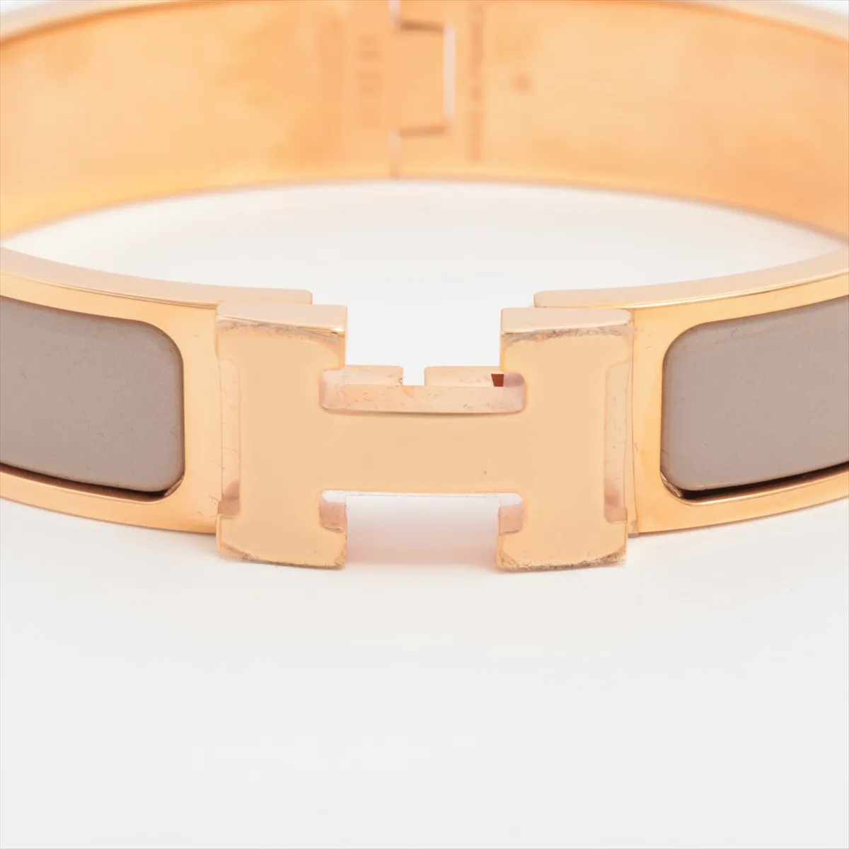 Click H Fan FI0261 Bangle, GP Gold x Marron Glacé. Shows signs of wear including — view 3