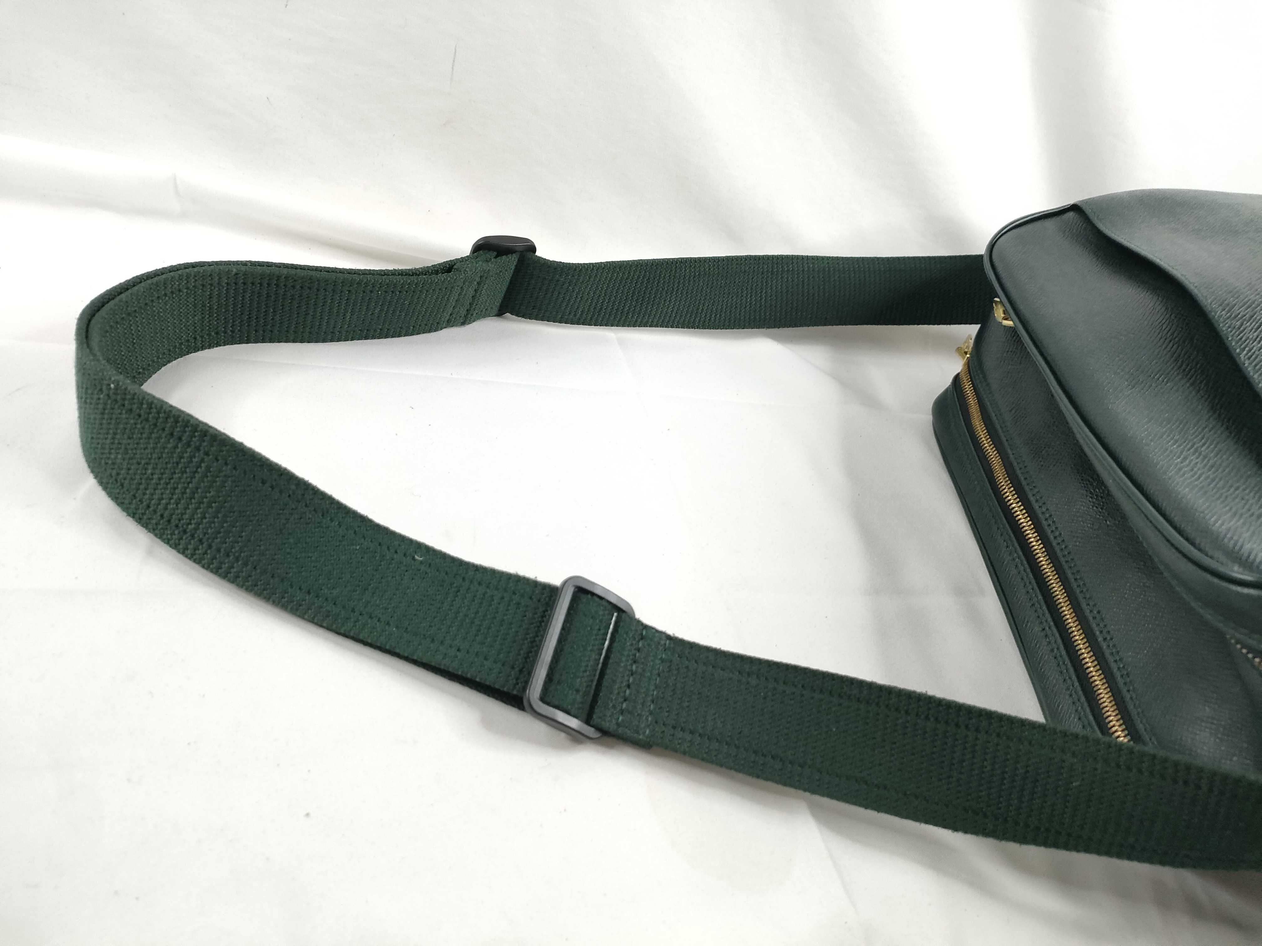 Taiga Louis Vuitton Taiga Reporter Leather Shoulder Bag Serial Shoulder Bag — view 6