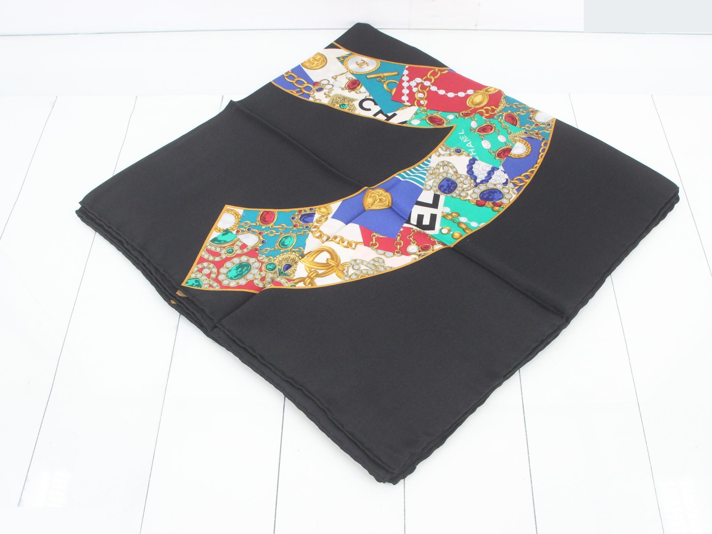 scarf — view 2