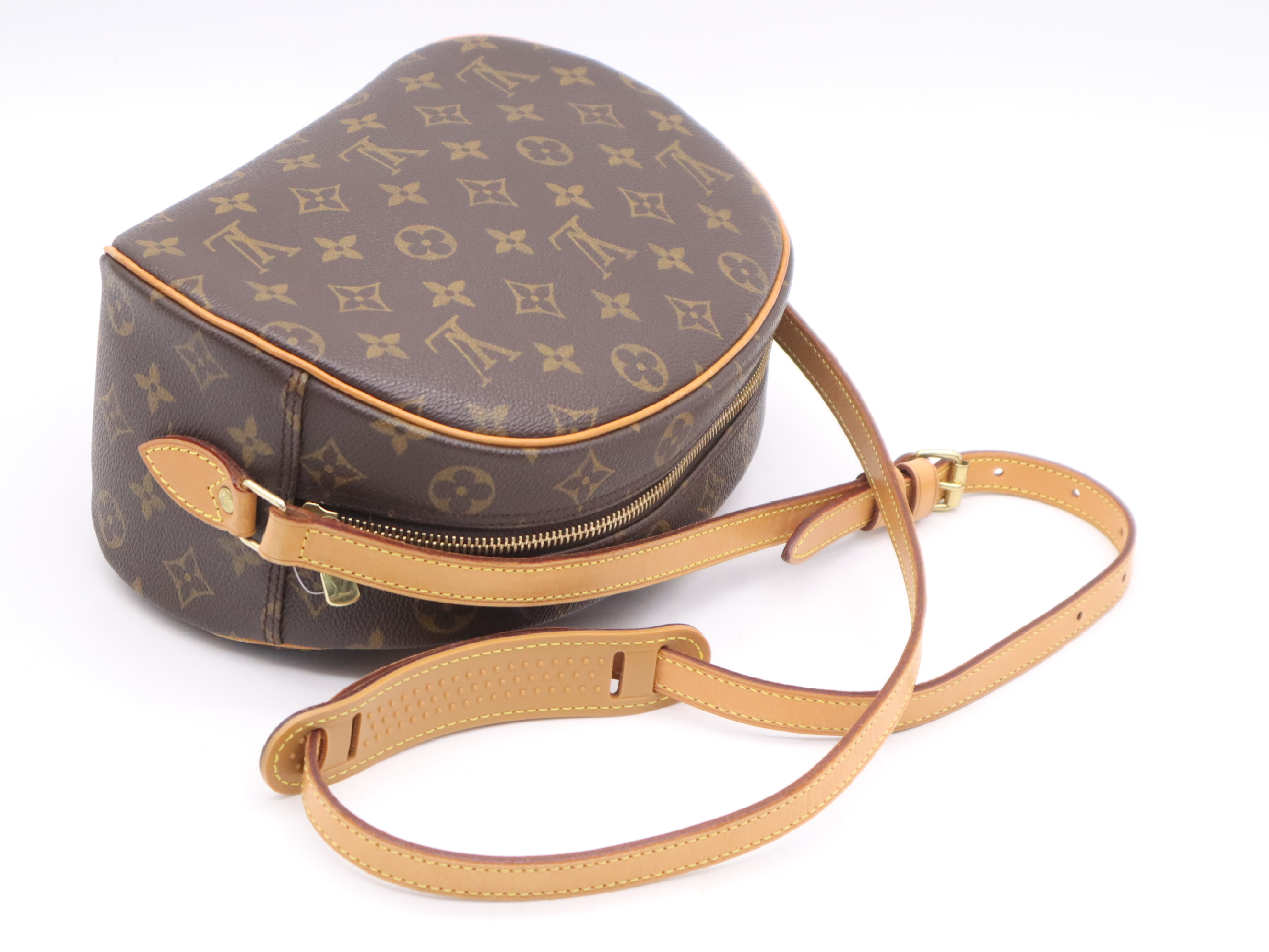 M51221 Monogram Blois Shoulder Bag — view 6