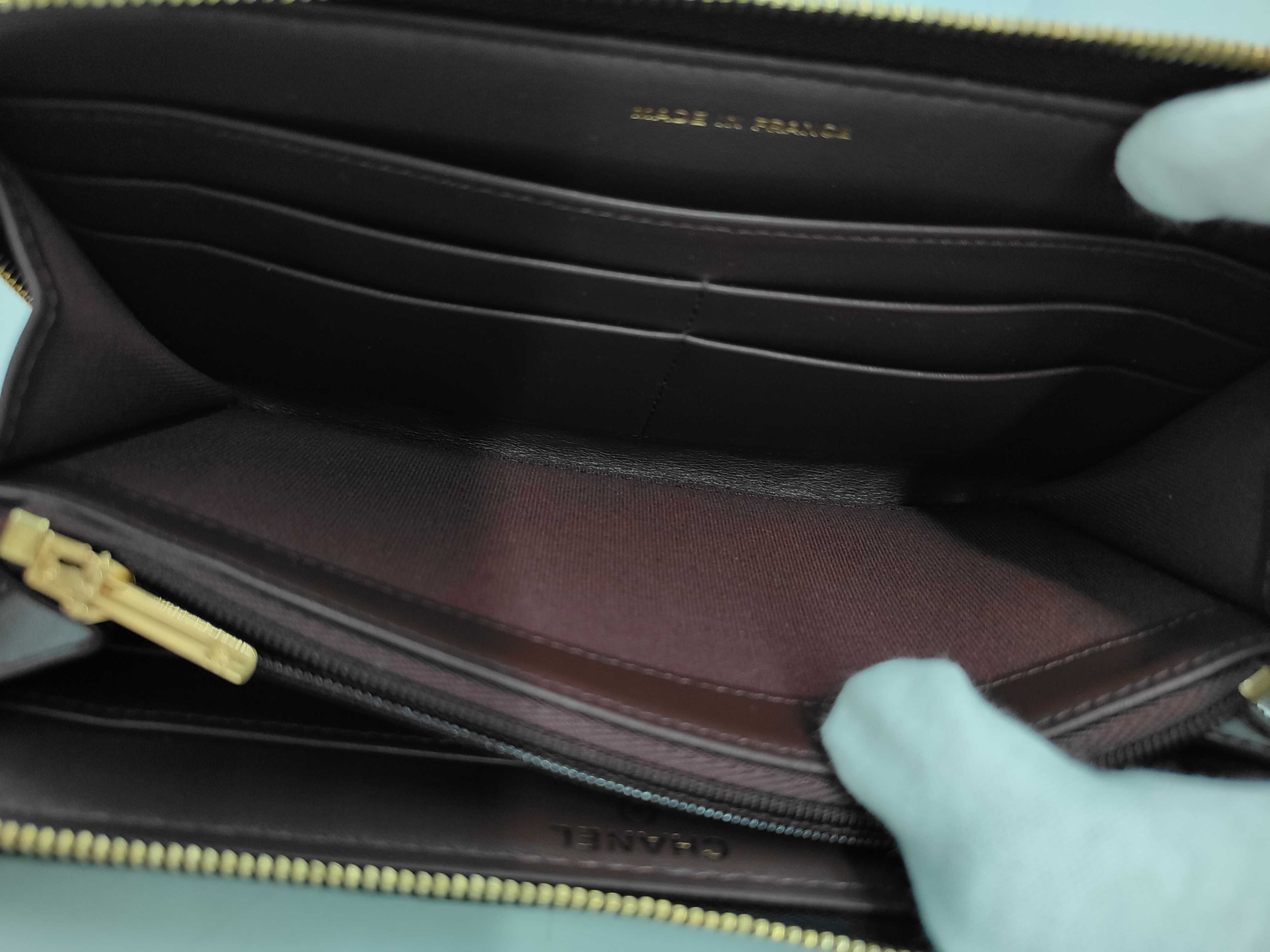 Matelassé Caviar Skin Round Zip Wallet, Black with Gold Hardware (Random Selection) Accessories: Dust bag, Box, Wallet — view 4