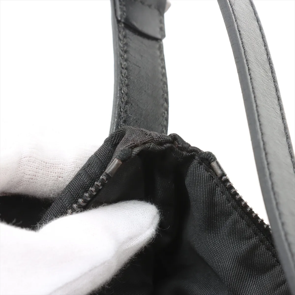 Zucchino Canvas x Leather Shoulder Bag Black 8BR444 — view 10
