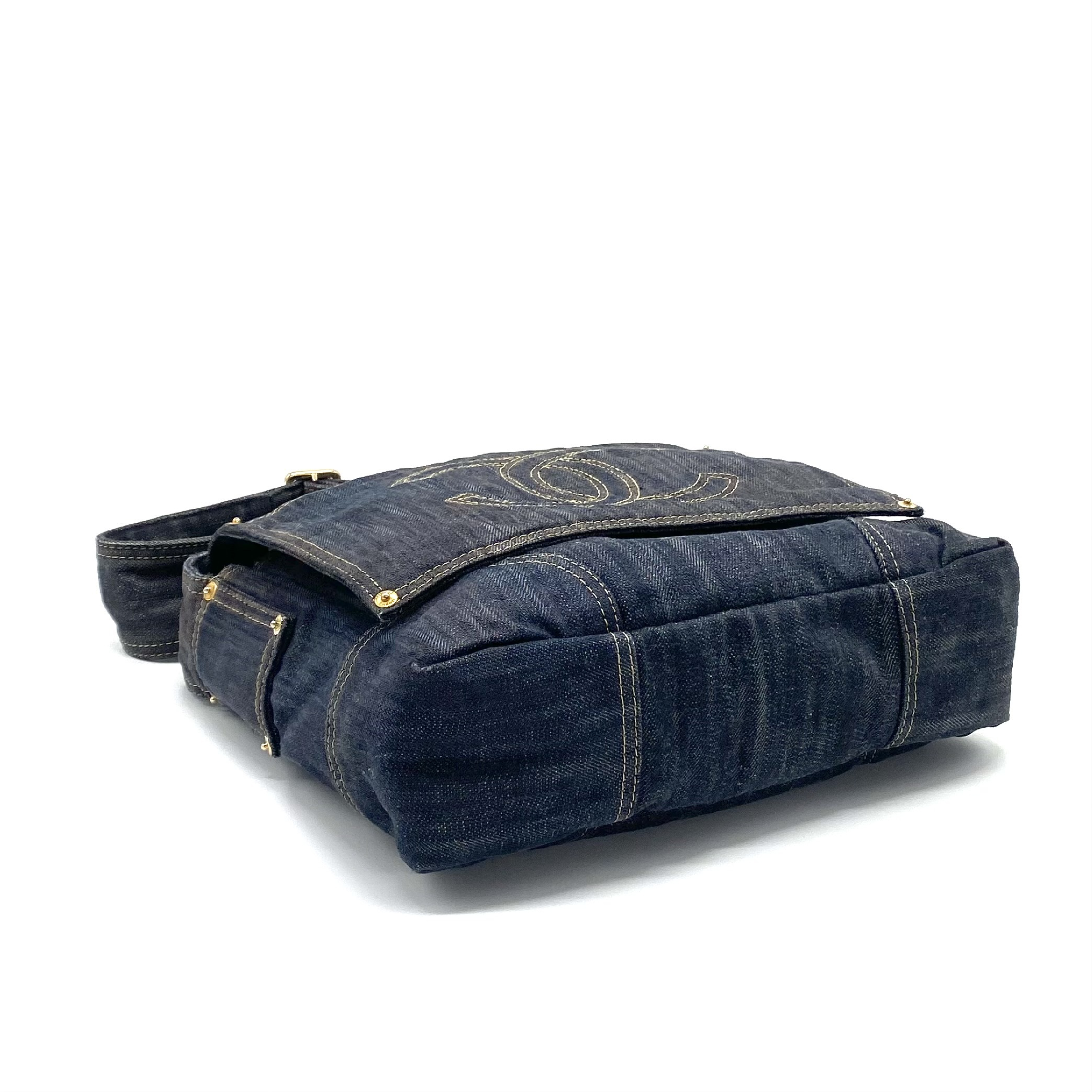 Sparkling Coco Mark Denim Shoulder Bag — view 4