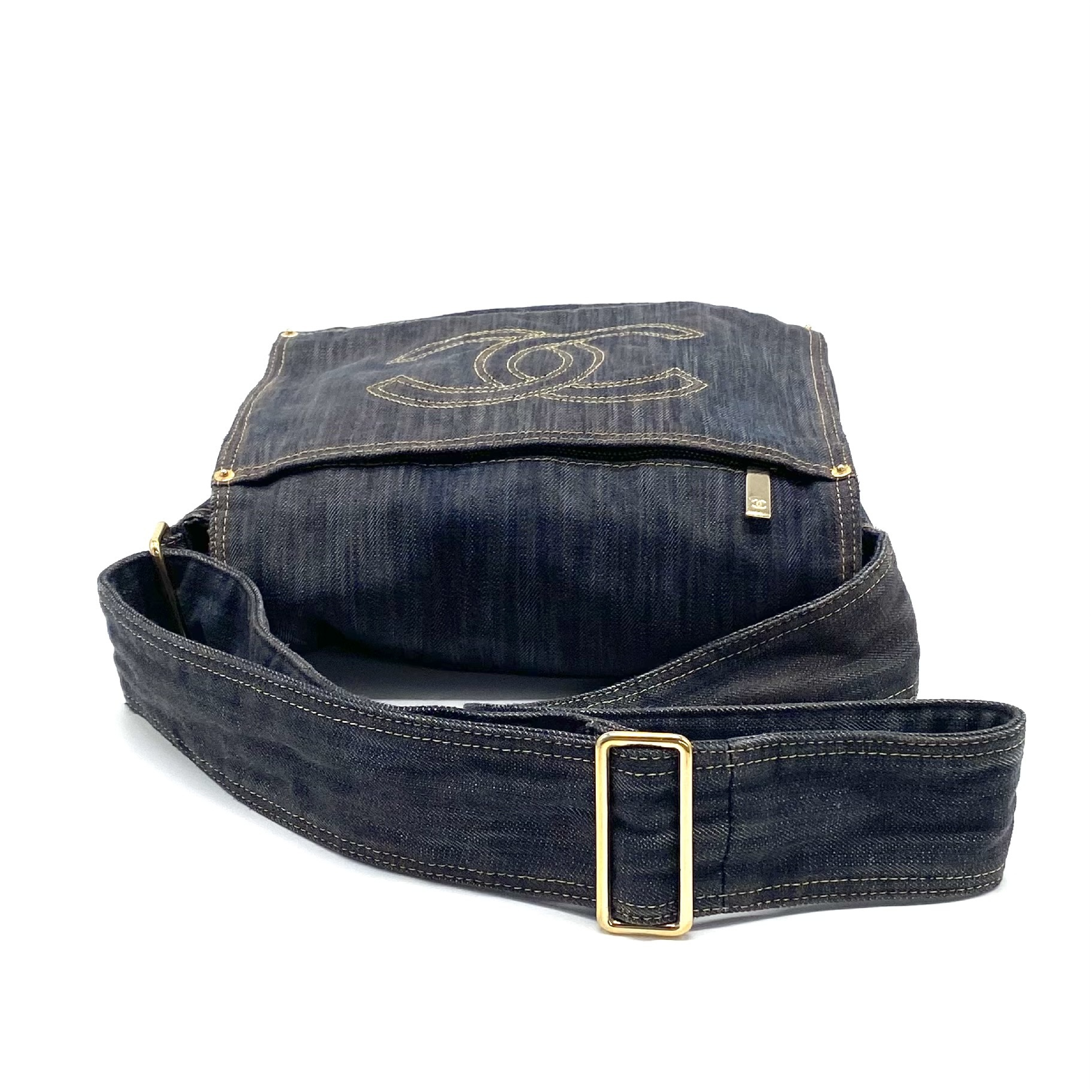 Sparkling Coco Mark Denim Shoulder Bag — view 6