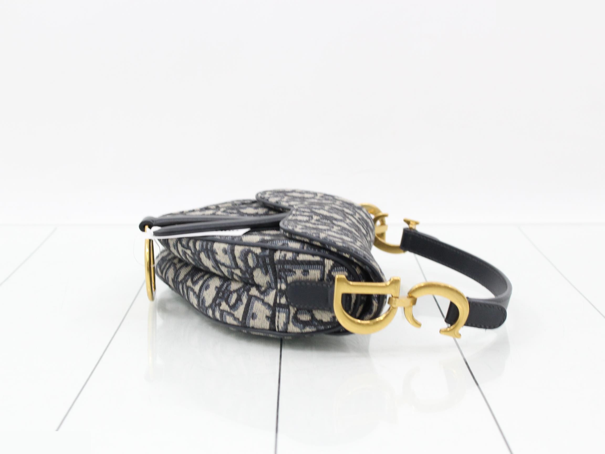 Oblique Saddle 2-Way Handbag — view 3