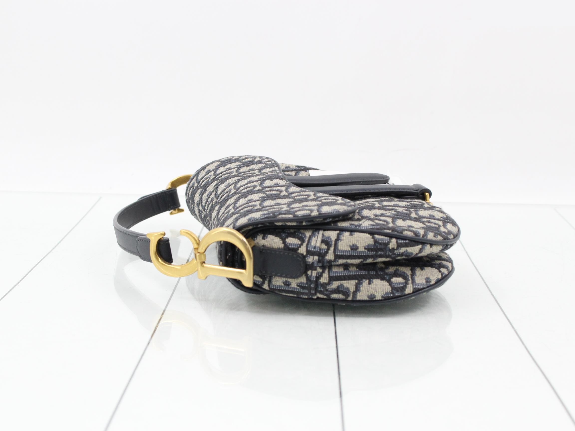 Oblique Saddle 2-Way Handbag — view 4
