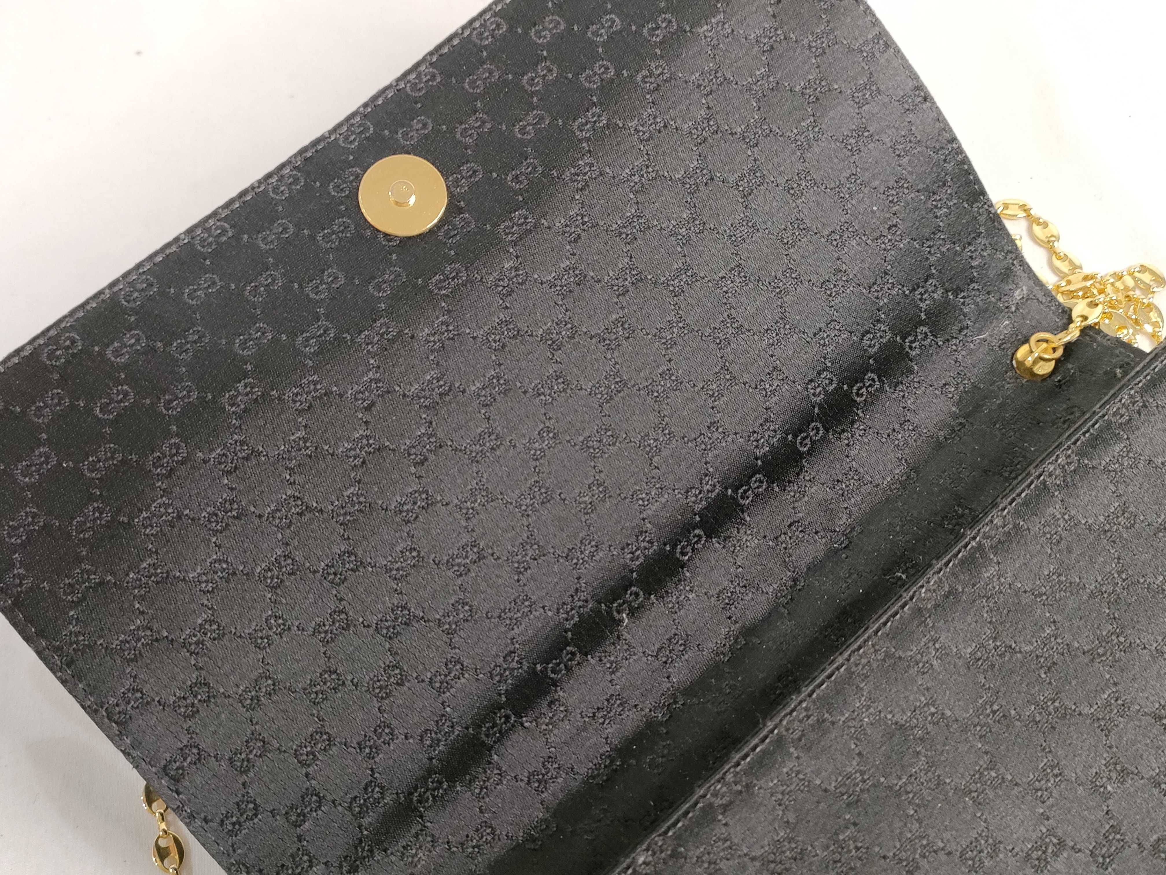 Old Chain Shoulder Bag — view 8