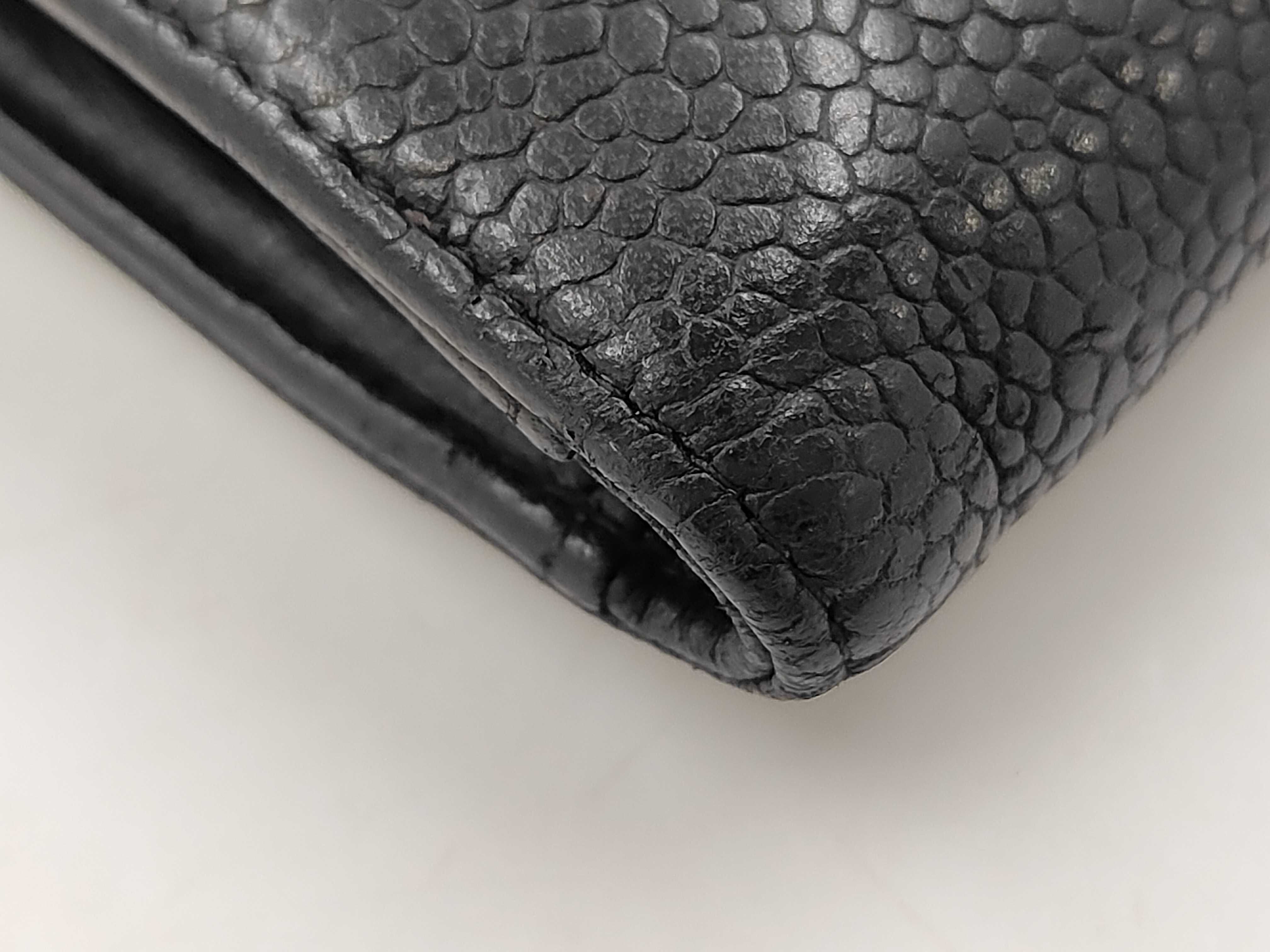 Caviar Skin Long Wallet — view 3