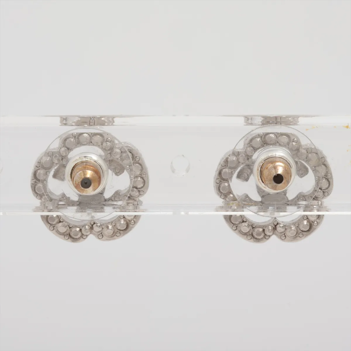 Coco Mark Flower C22V Earrings (Pair) Metal x Rhinestone Silver - — view 2