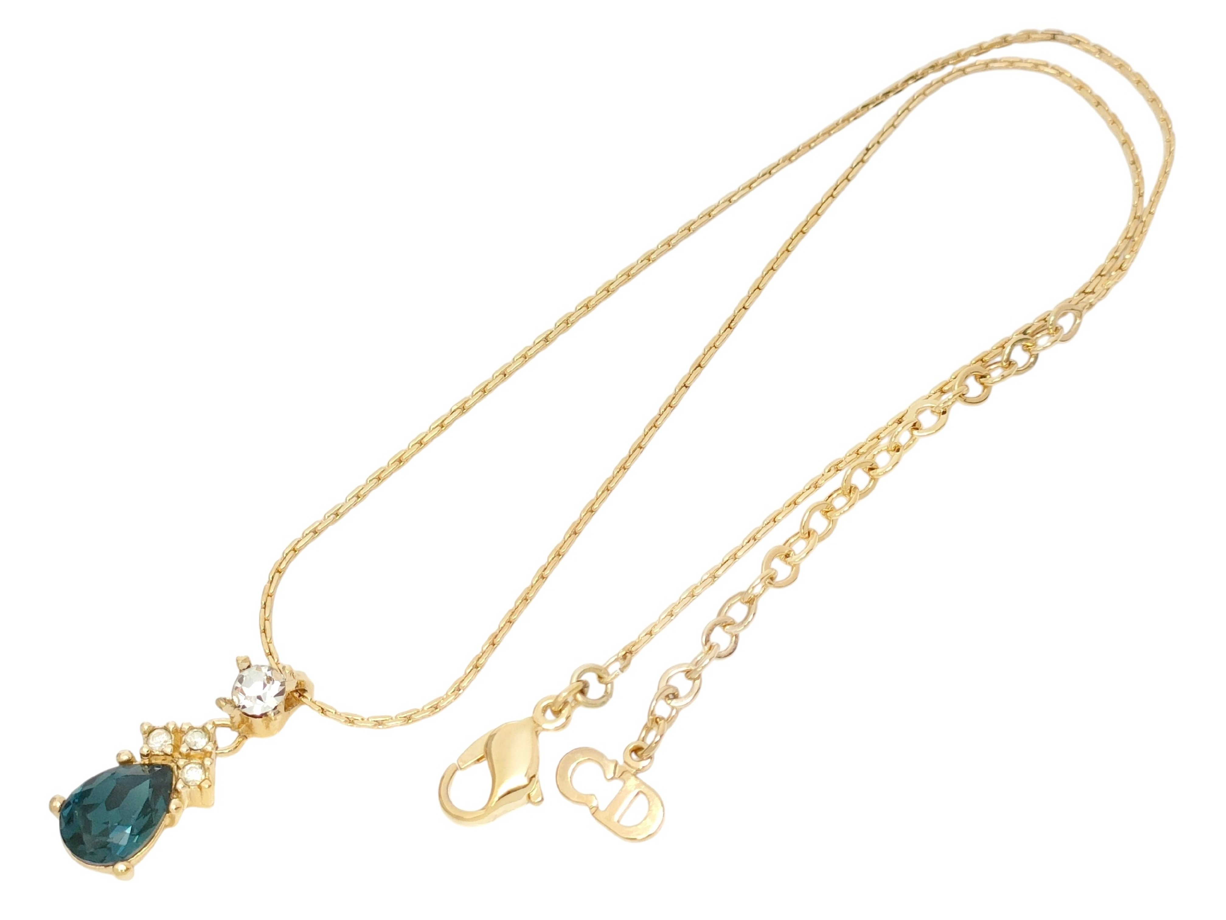 Christian Gold & Bluestone Pendant Necklace, 5.77g — view 3