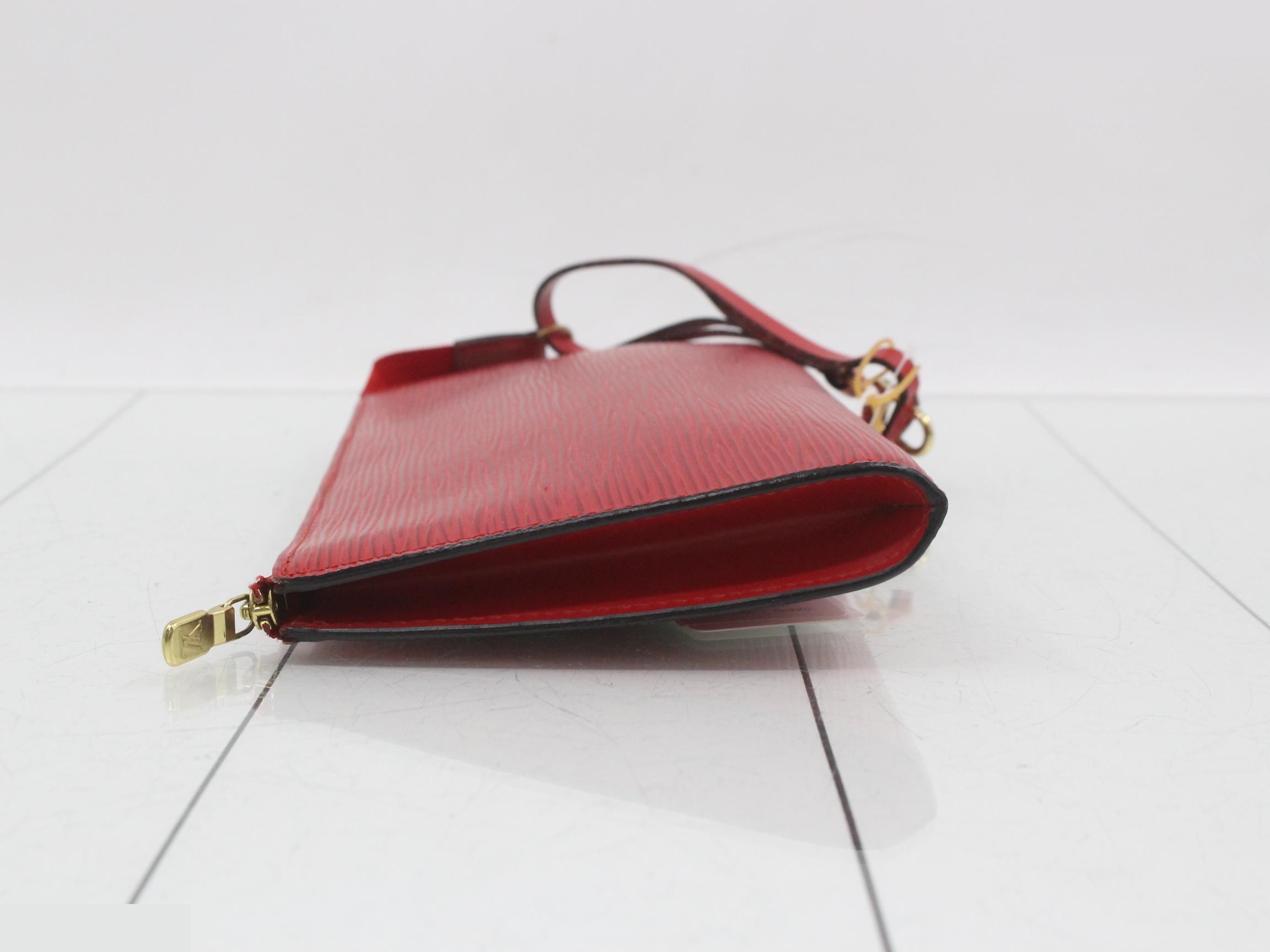 LV Epi Pochette Accessoires Second Bag — view 4