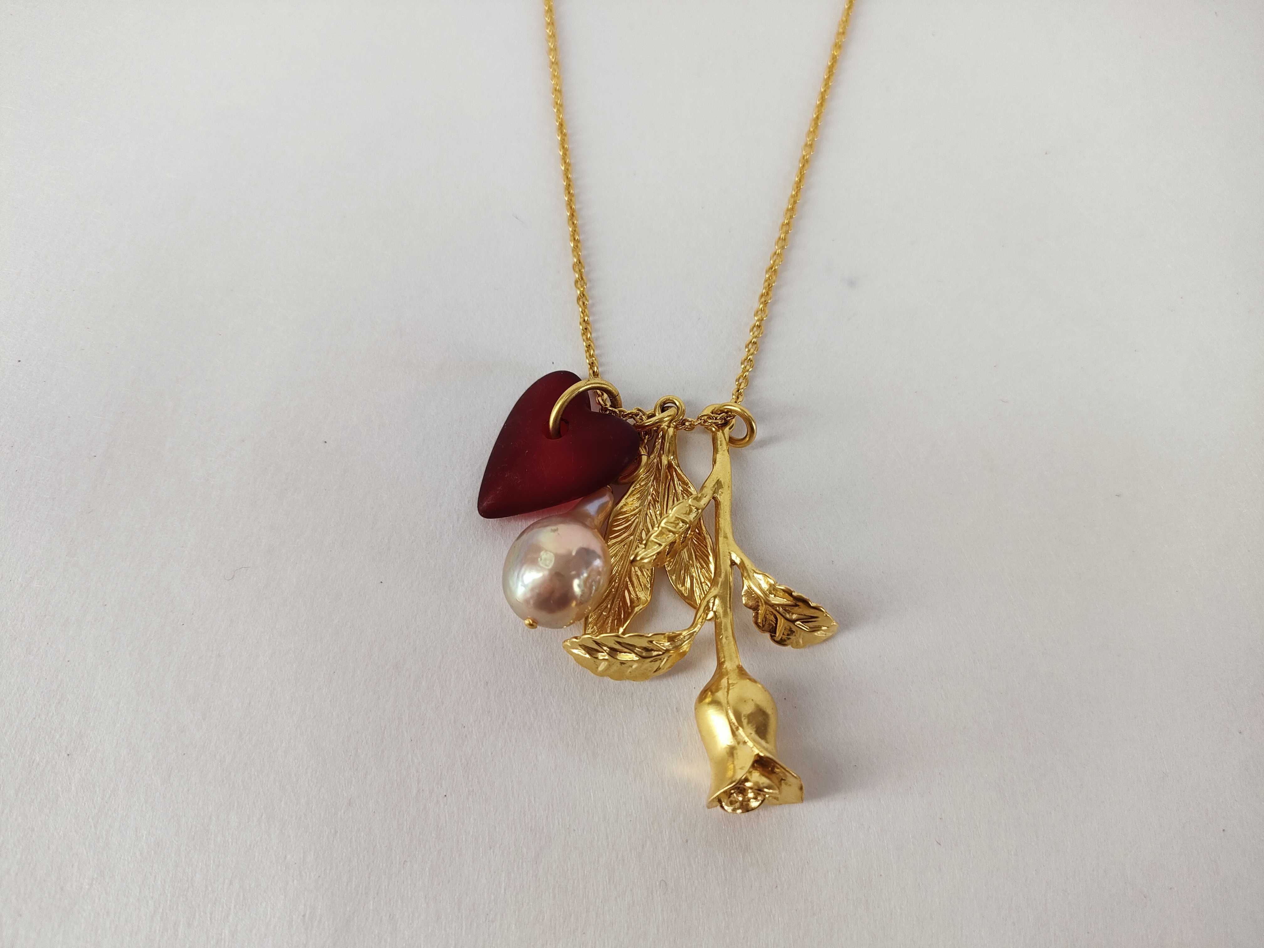Rose Heart Pendant Necklace — view 2