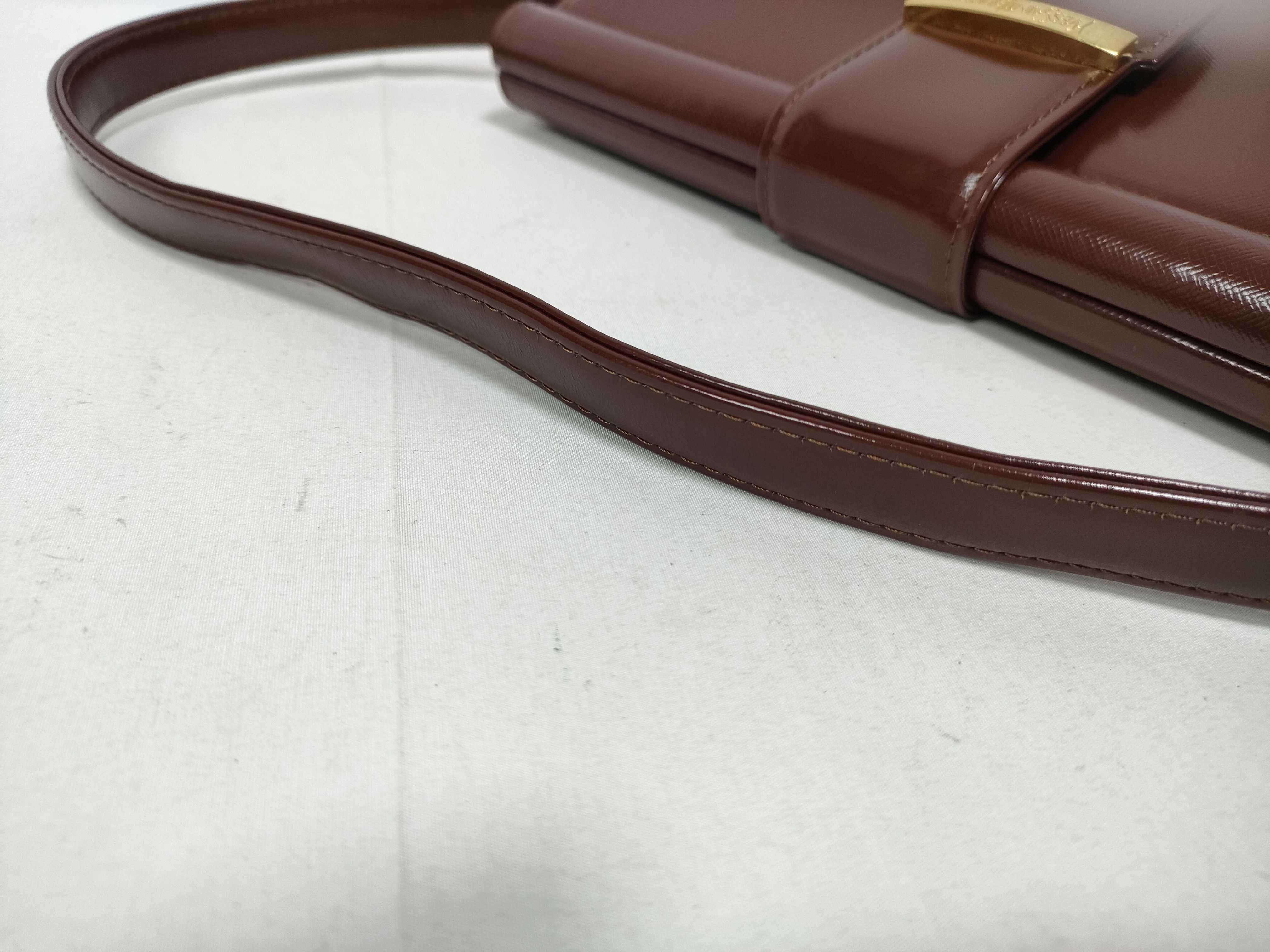 Glossy Leather Brown Gold Hardware One-Shoulder Bag — view 8