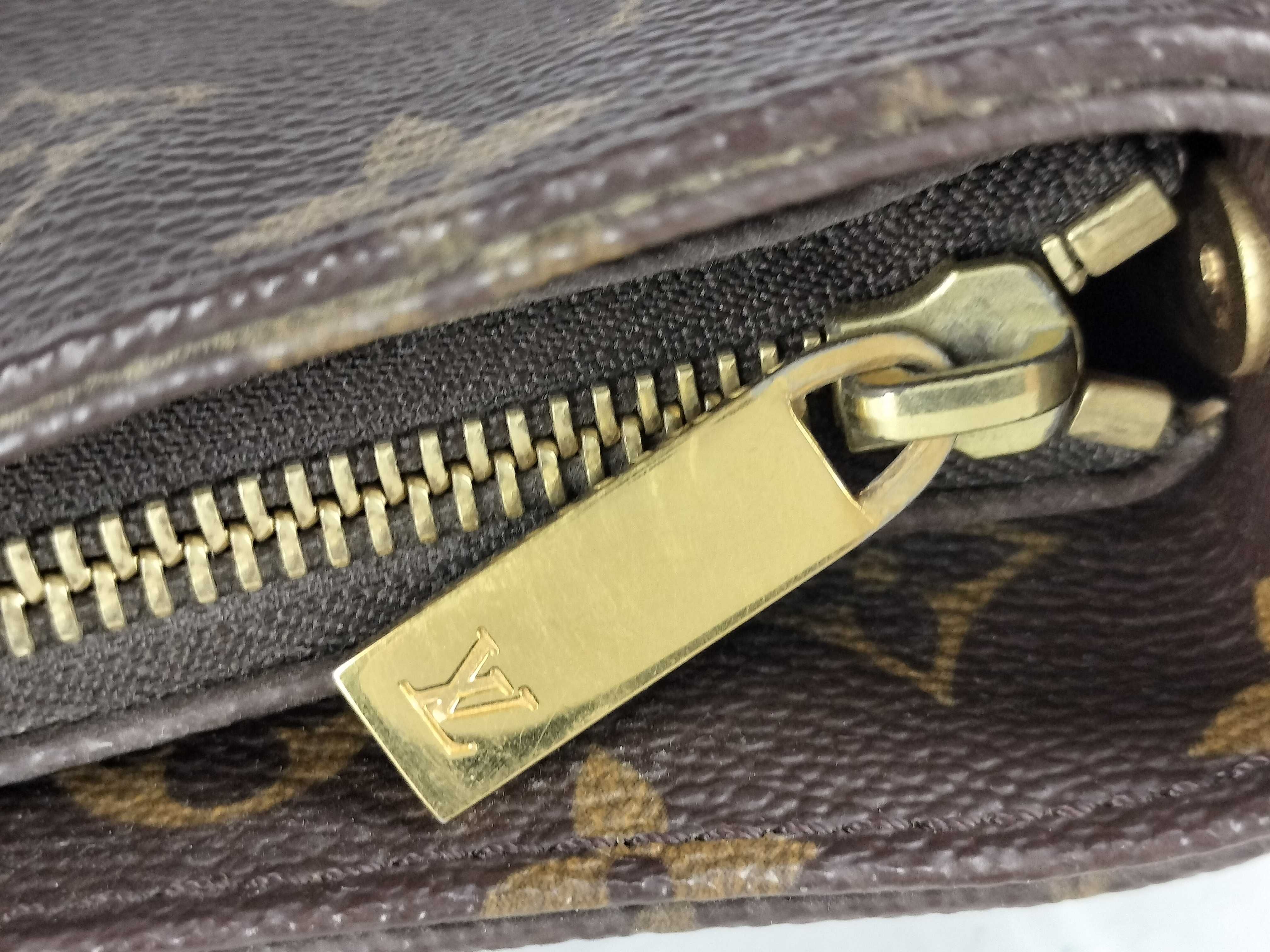 Monogram Vuitton Looping GM Shoulder Bag — view 15