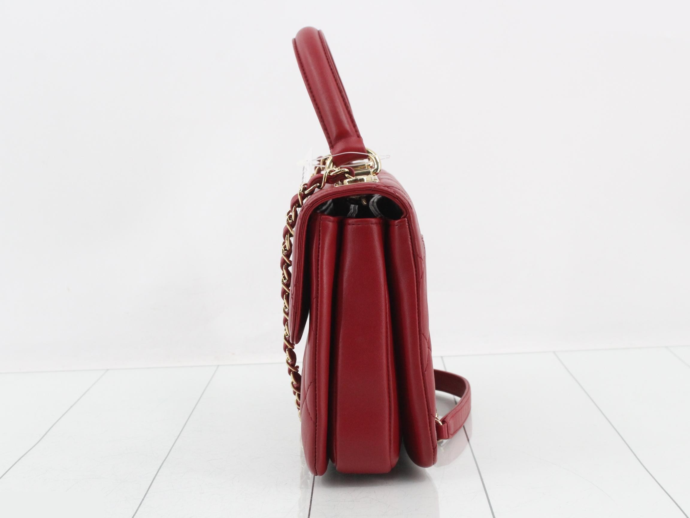 Trendy CC Leather Turnlock 2-Way Handbag — view 3