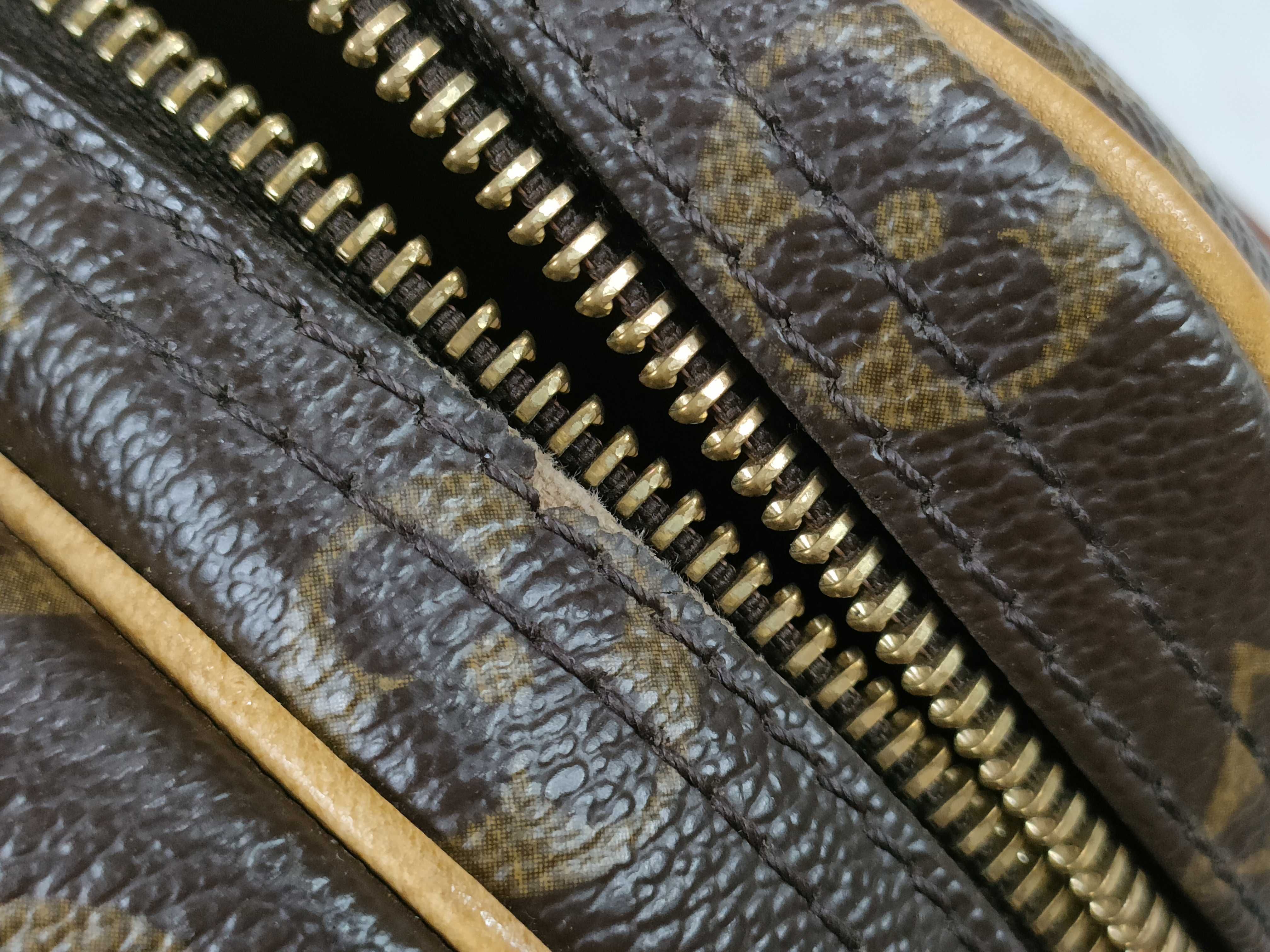 Monogram M45252 Reporter GM Shoulder Bag — view 14