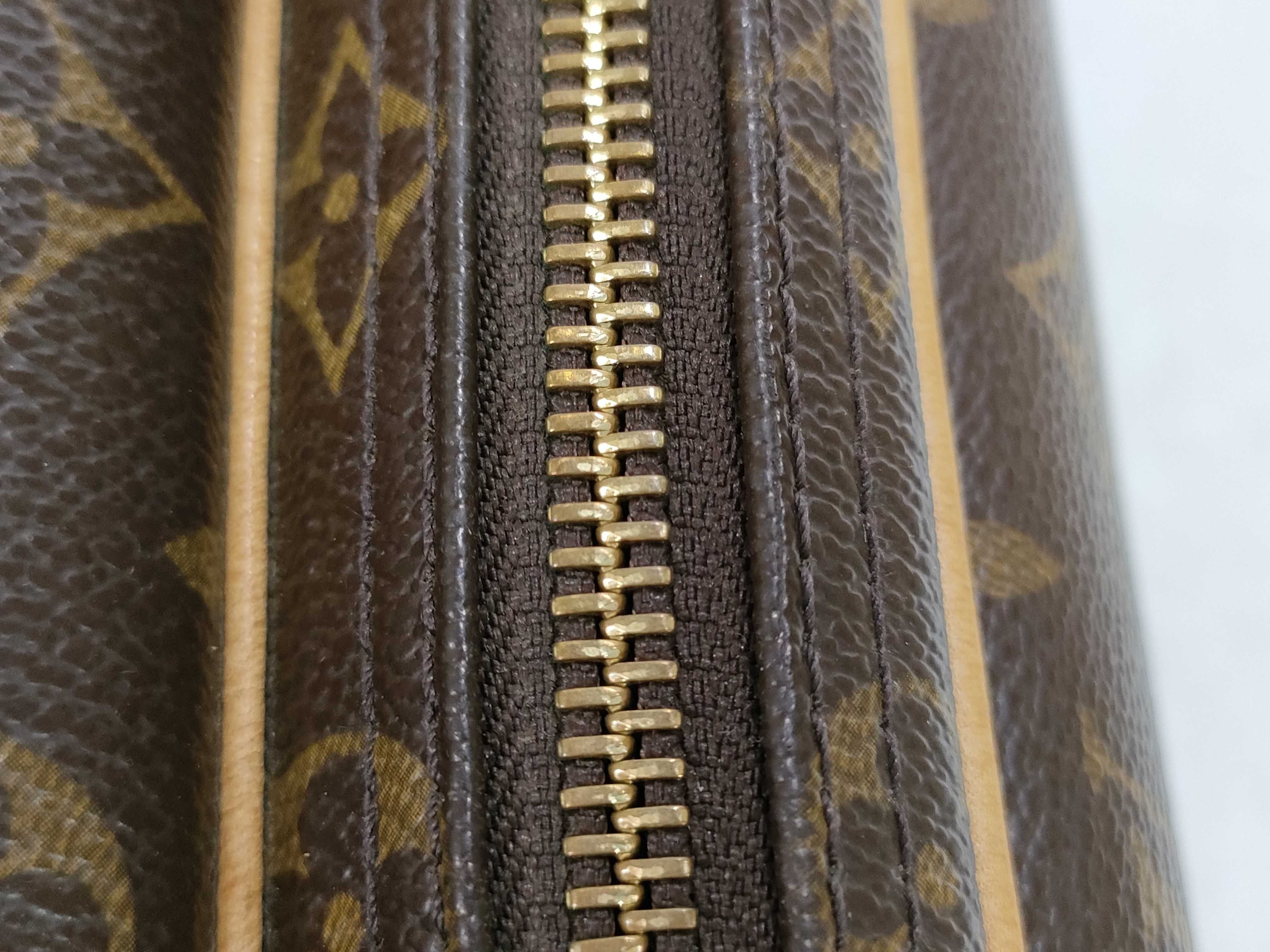 Monogram M45252 Reporter GM Shoulder Bag — view 6