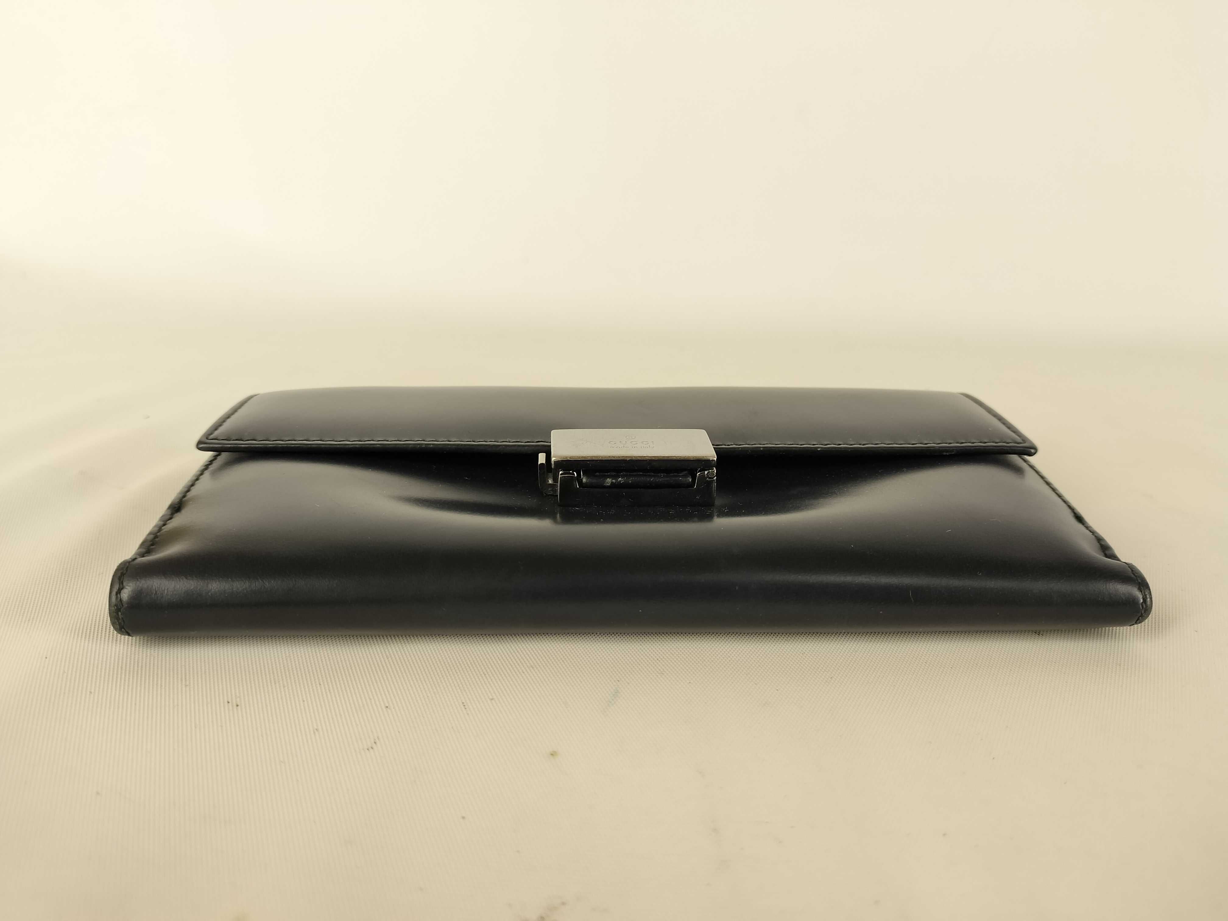 wallet — view 5