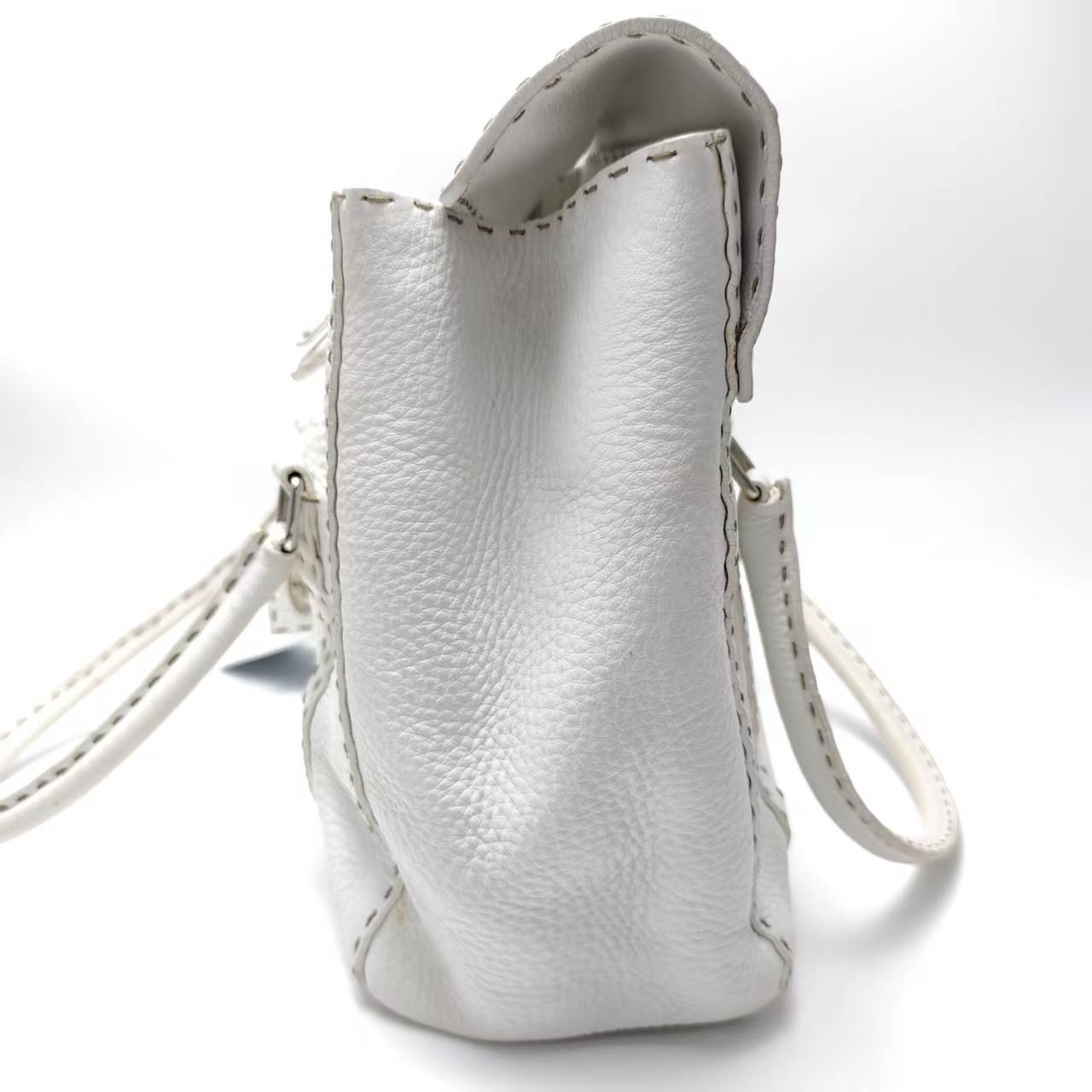 【*Shipped from: China*】FENDI Leather Handbag — view 4
