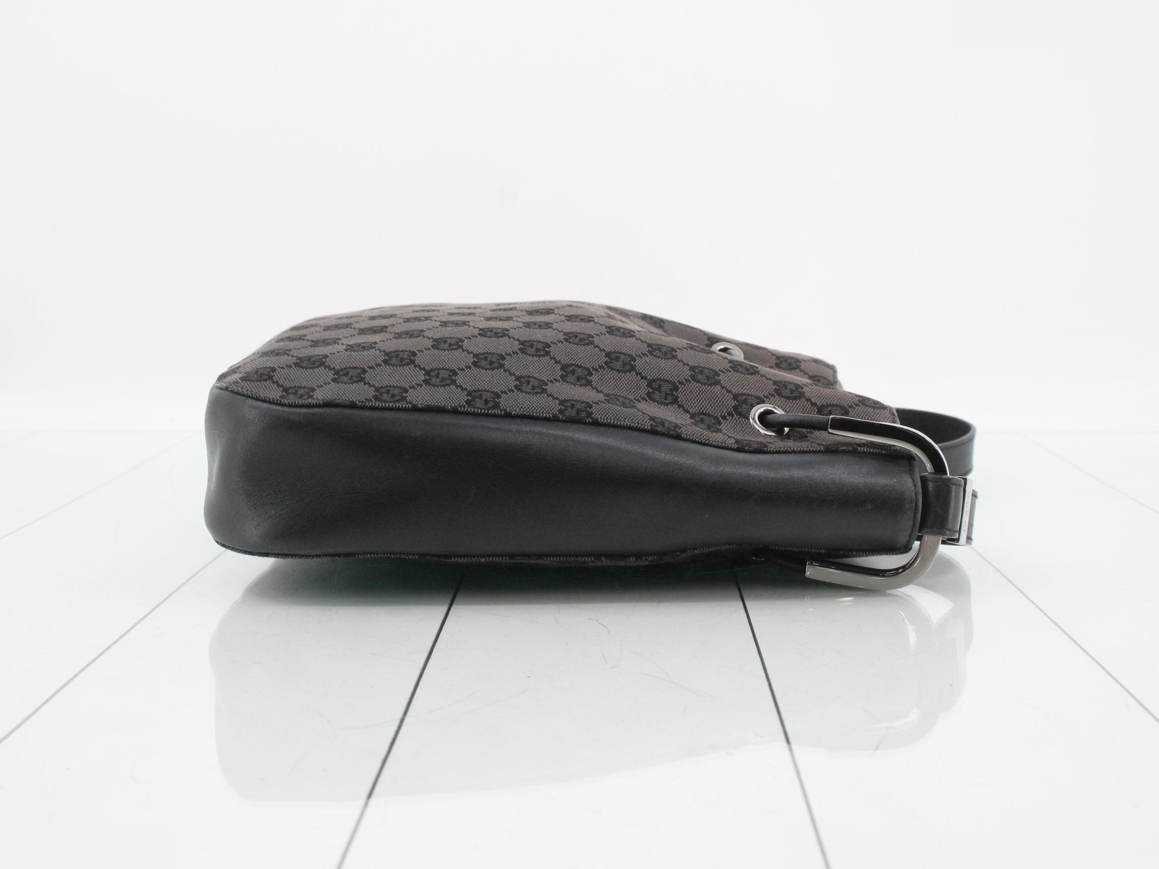 GG Canvas (Bag) - Semi Shoulder Bag — view 3