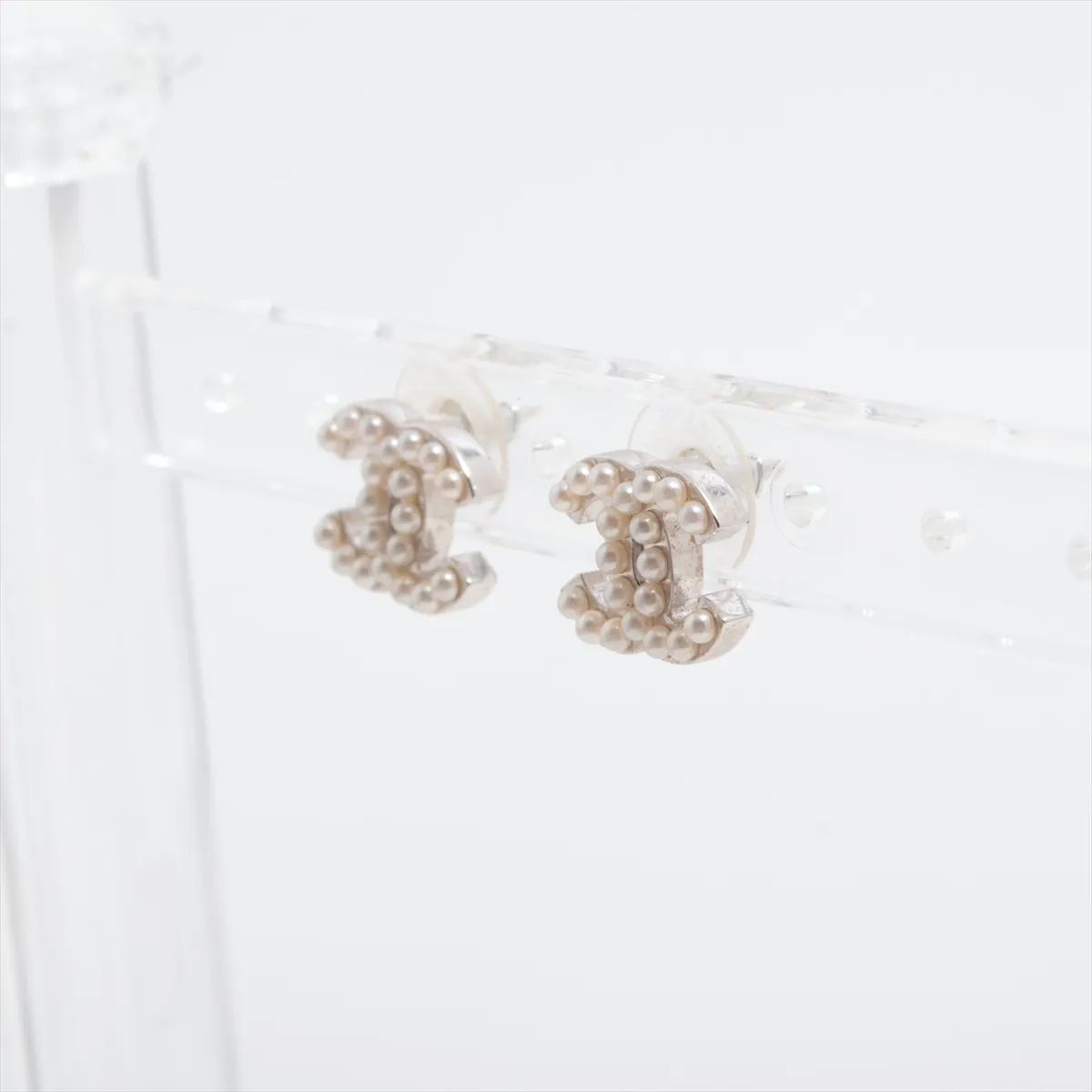 Cocomark 05V Earrings (for both ears) GP x Fake Pearl Silver — view 3