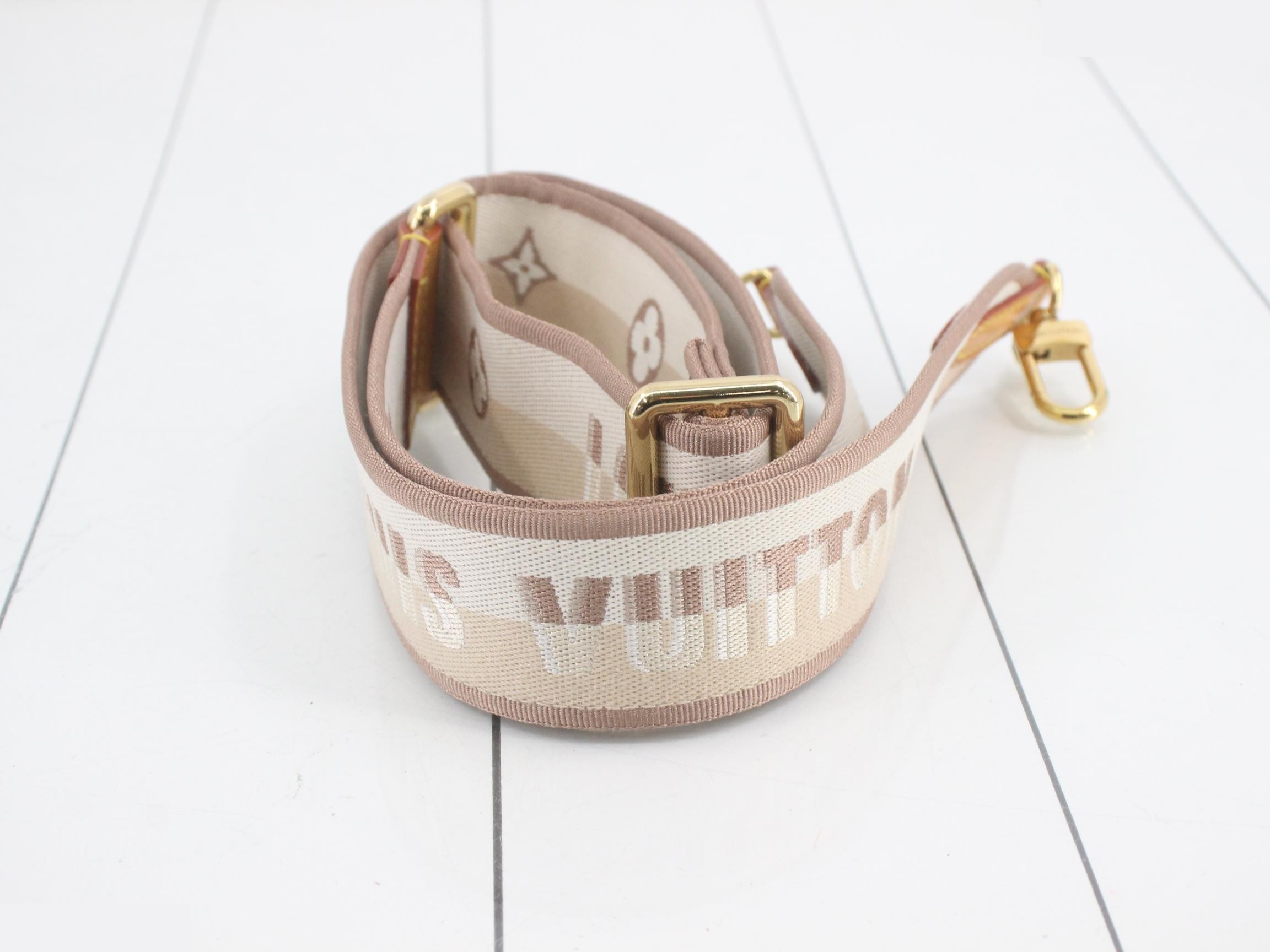 Neverfull BB with shoulder strap and coin purse — view 7