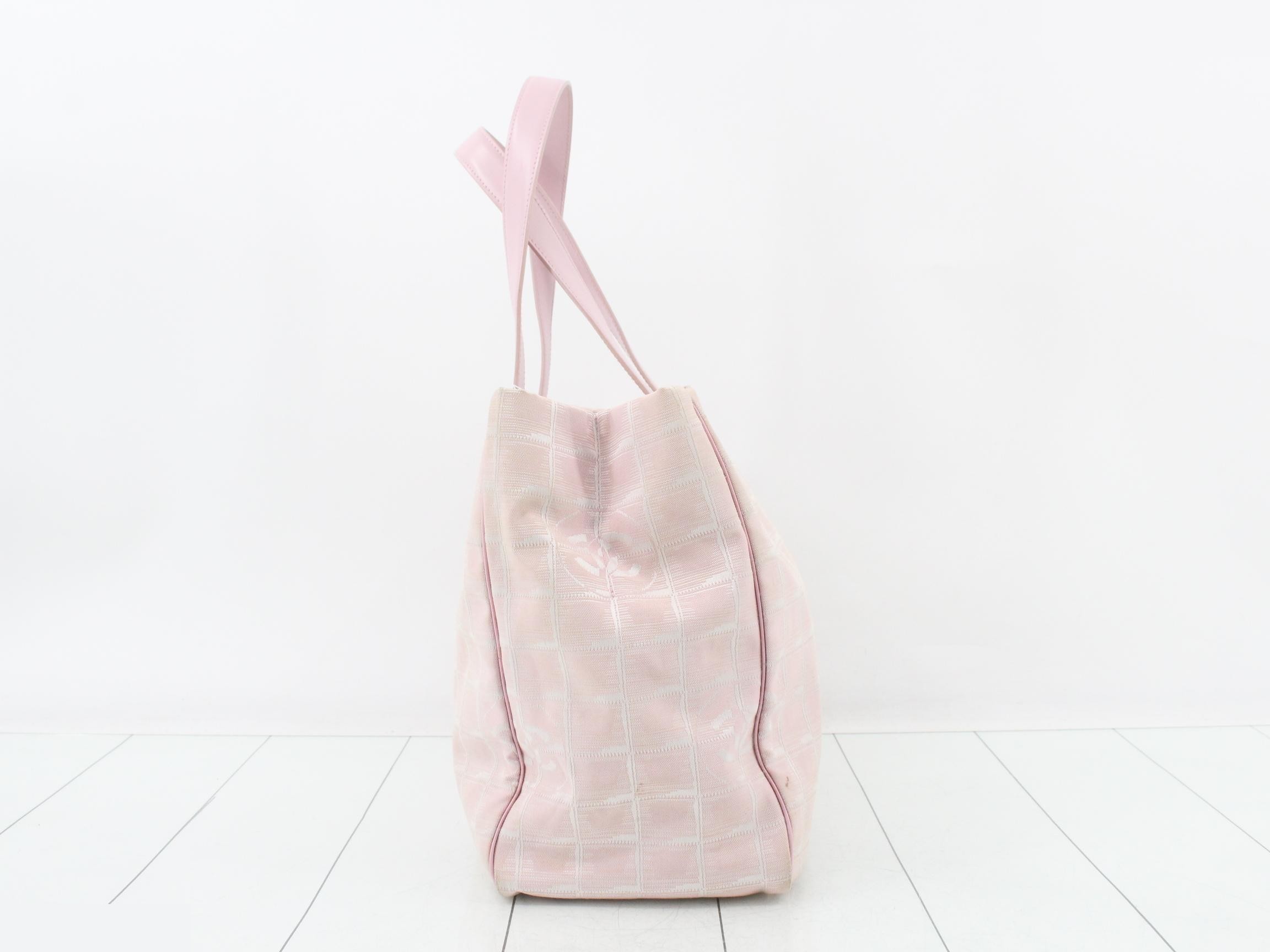 New Travel Line Nylon Tote Bag, Pink — view 4