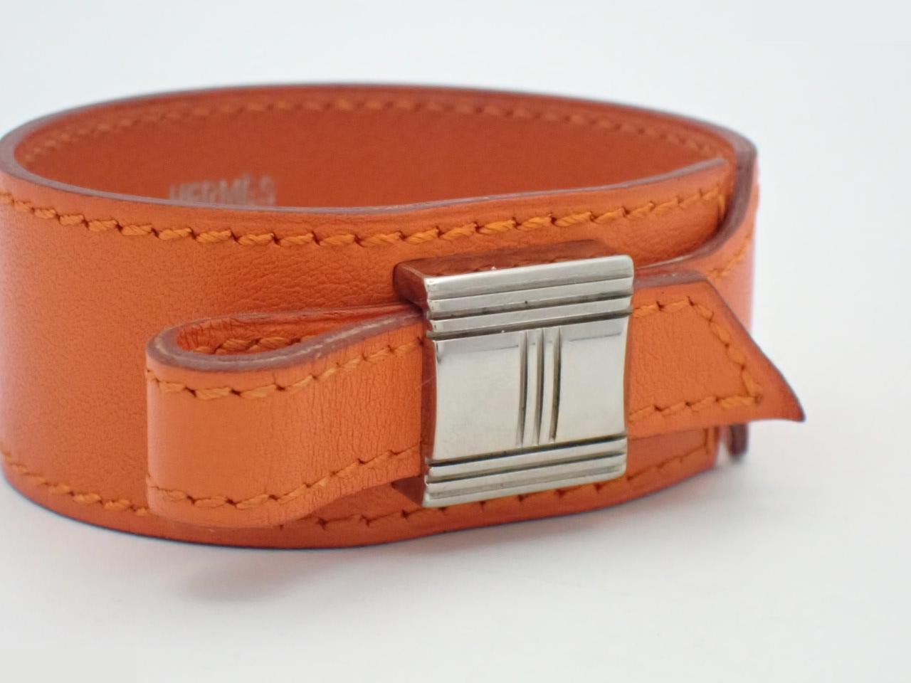 Artemis Potiron? D stamp, wrist circumference approximately 18cm — view 3
