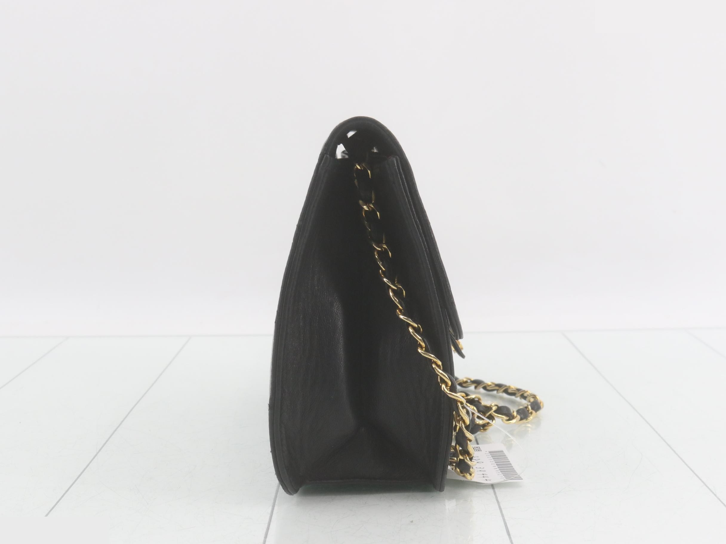 Matelassé Push-Lock Shoulder Bag — view 4
