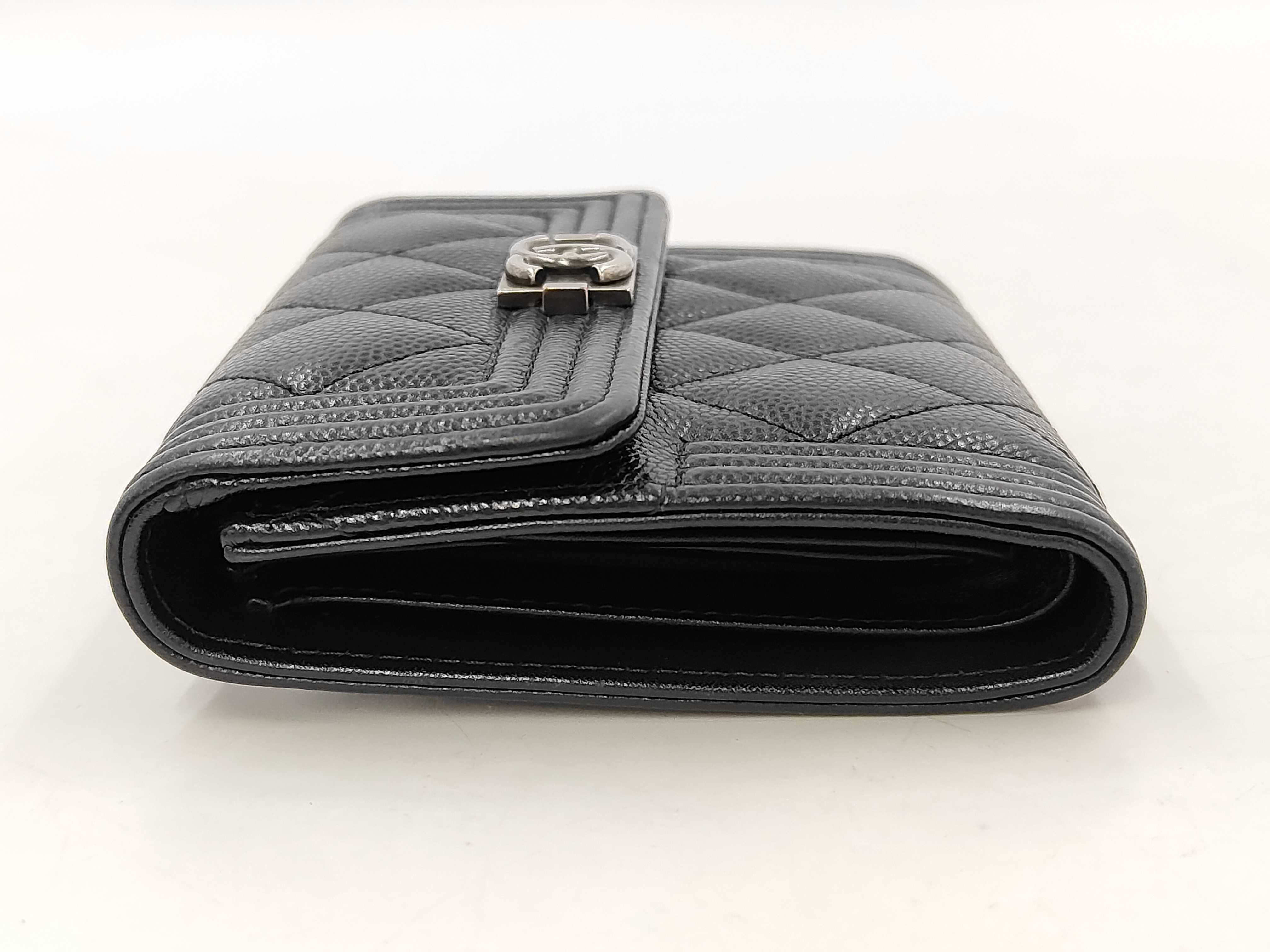 Boy Chanel Small Wallet — view 4