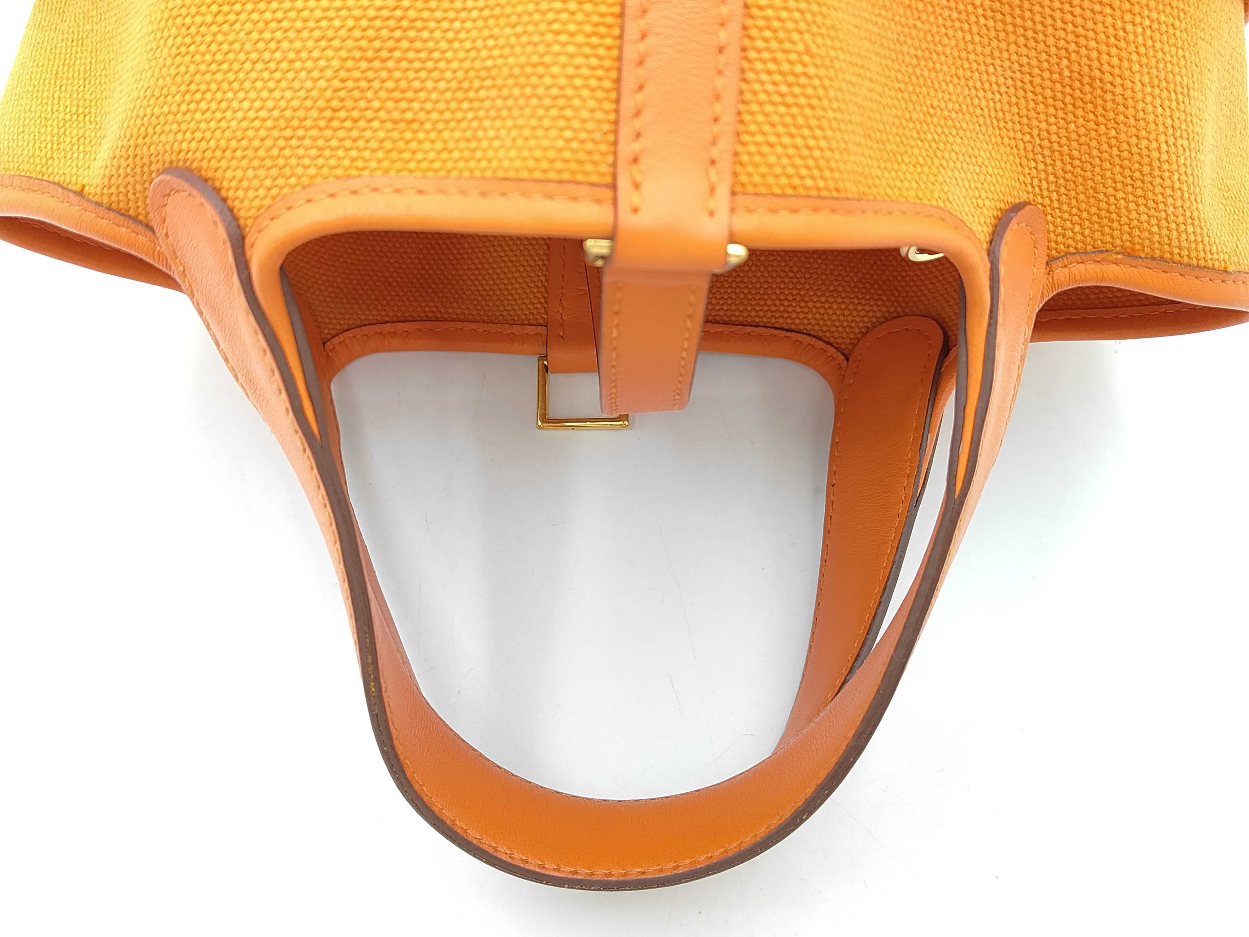 Picotin Lock PM Cargo Bag, U stamp, Orange, Gold hardware, Toile/Swift leather, Women's handbag — view 3