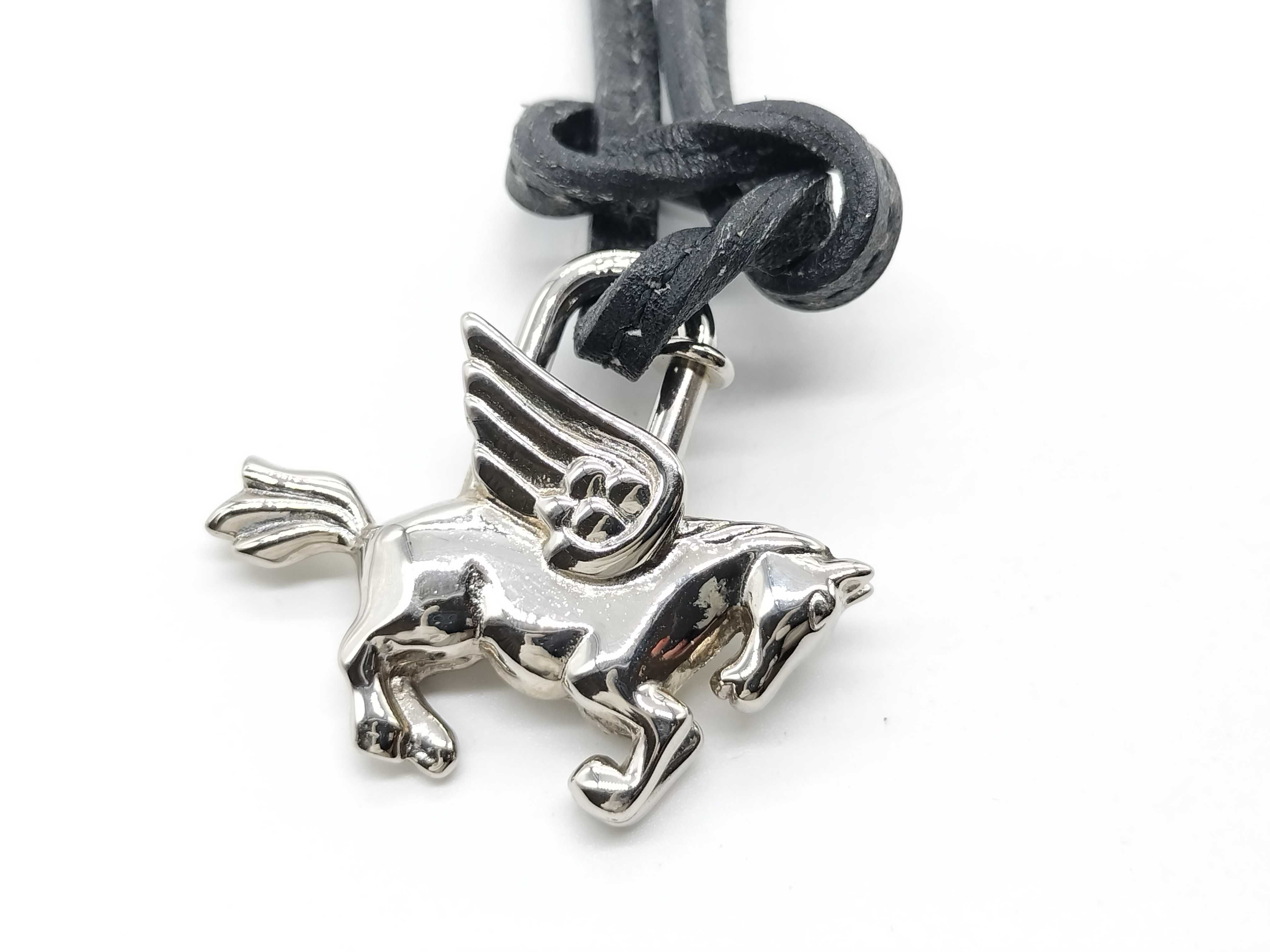 Pegasus Cadena Necklace — view 5