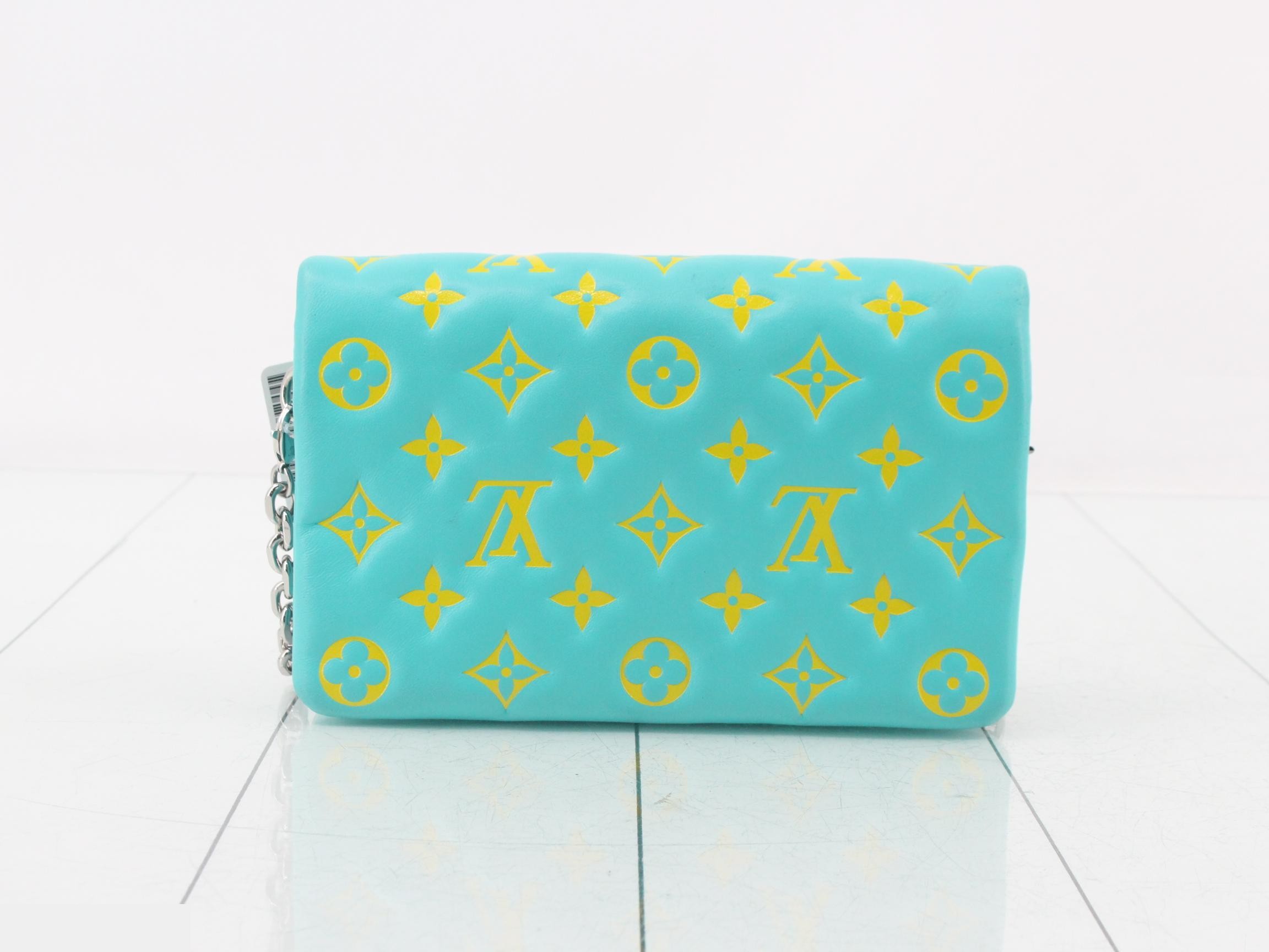 M80744 Pochette Cushion Turquoise Chain Strap — view 2