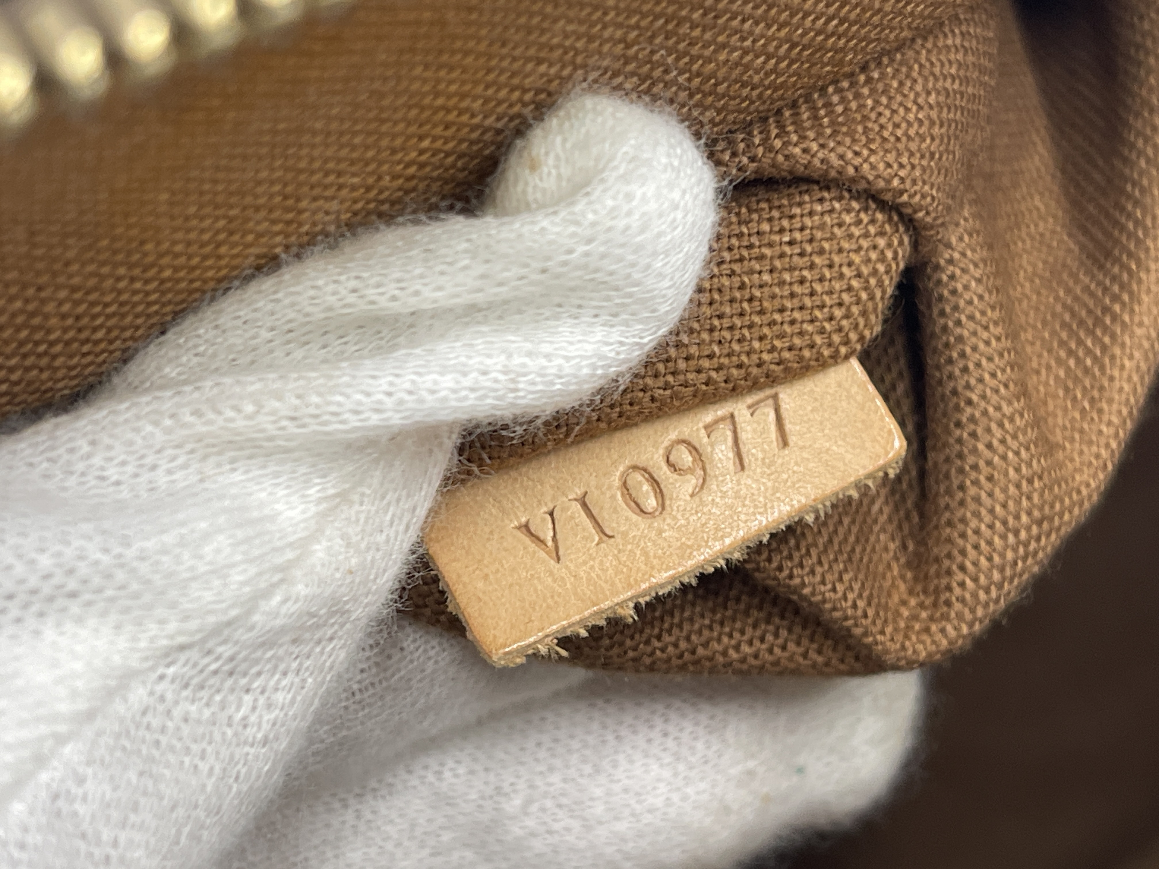 Monogram Alma PM M51130 VI0977 Handbag — view 11
