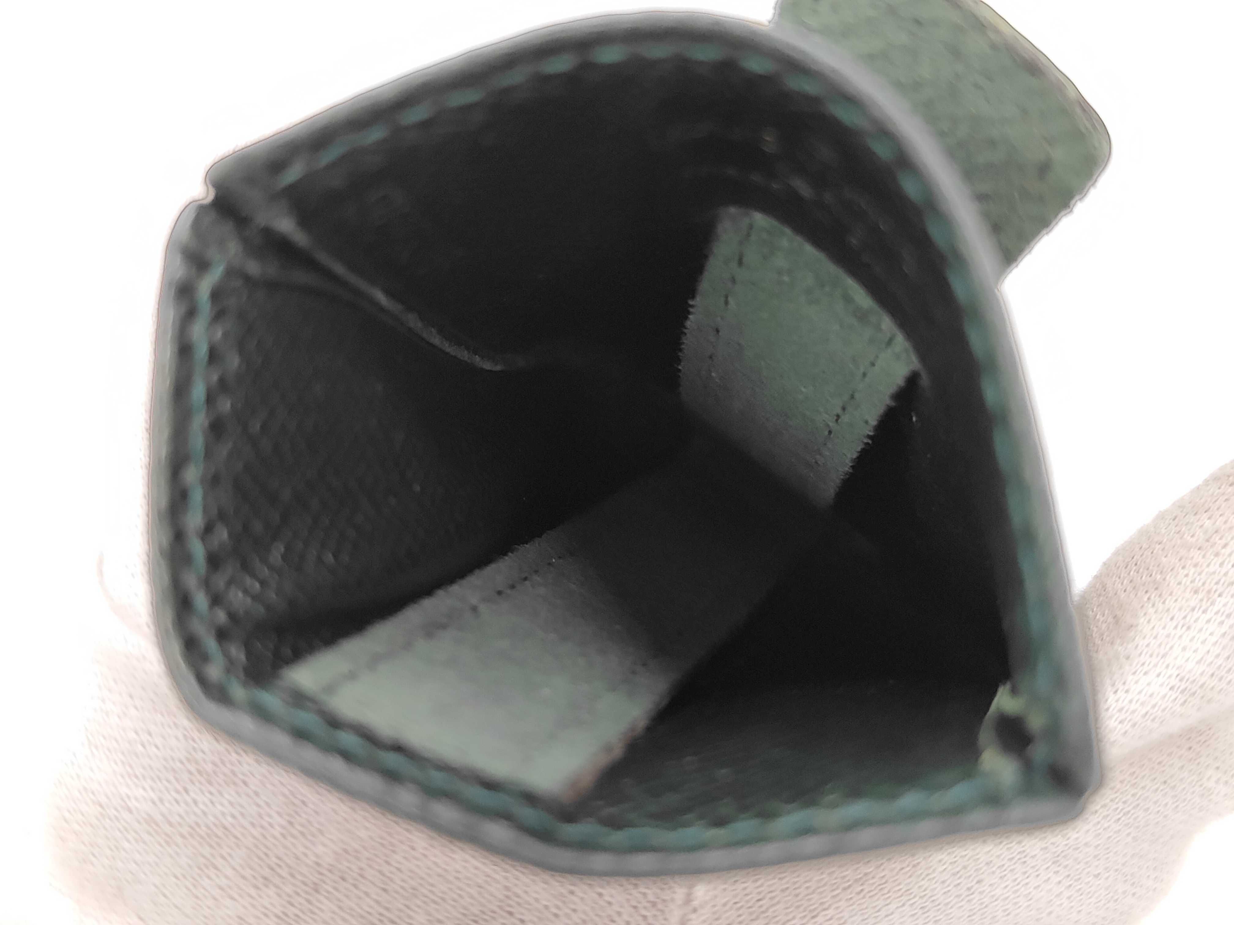 Taiga Louis Vuitton Taiga Etui Carte Visite Toilette Epicea MI0996 Card Case — view 5