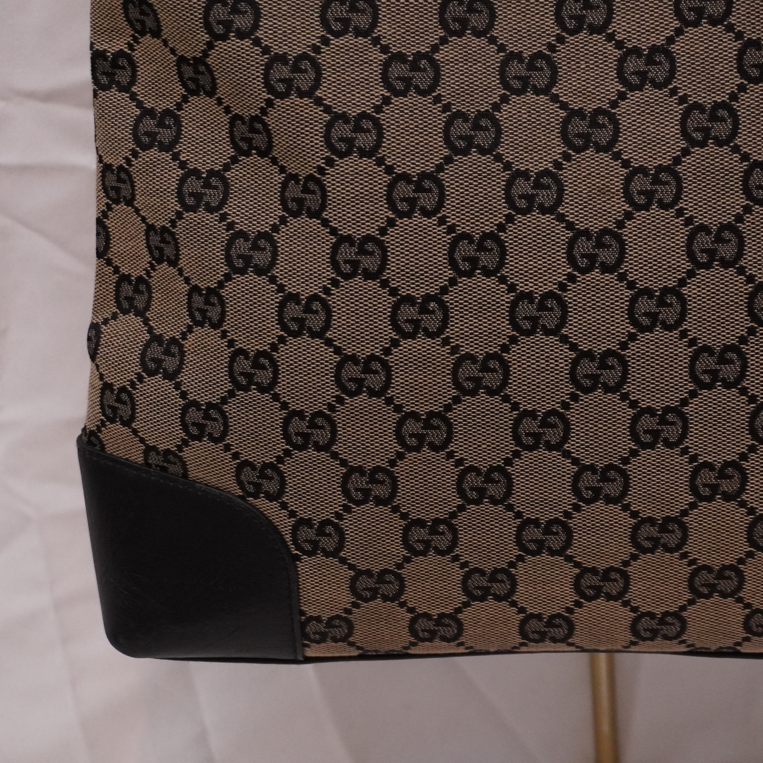 GG One-Shoulder Bag — view 3