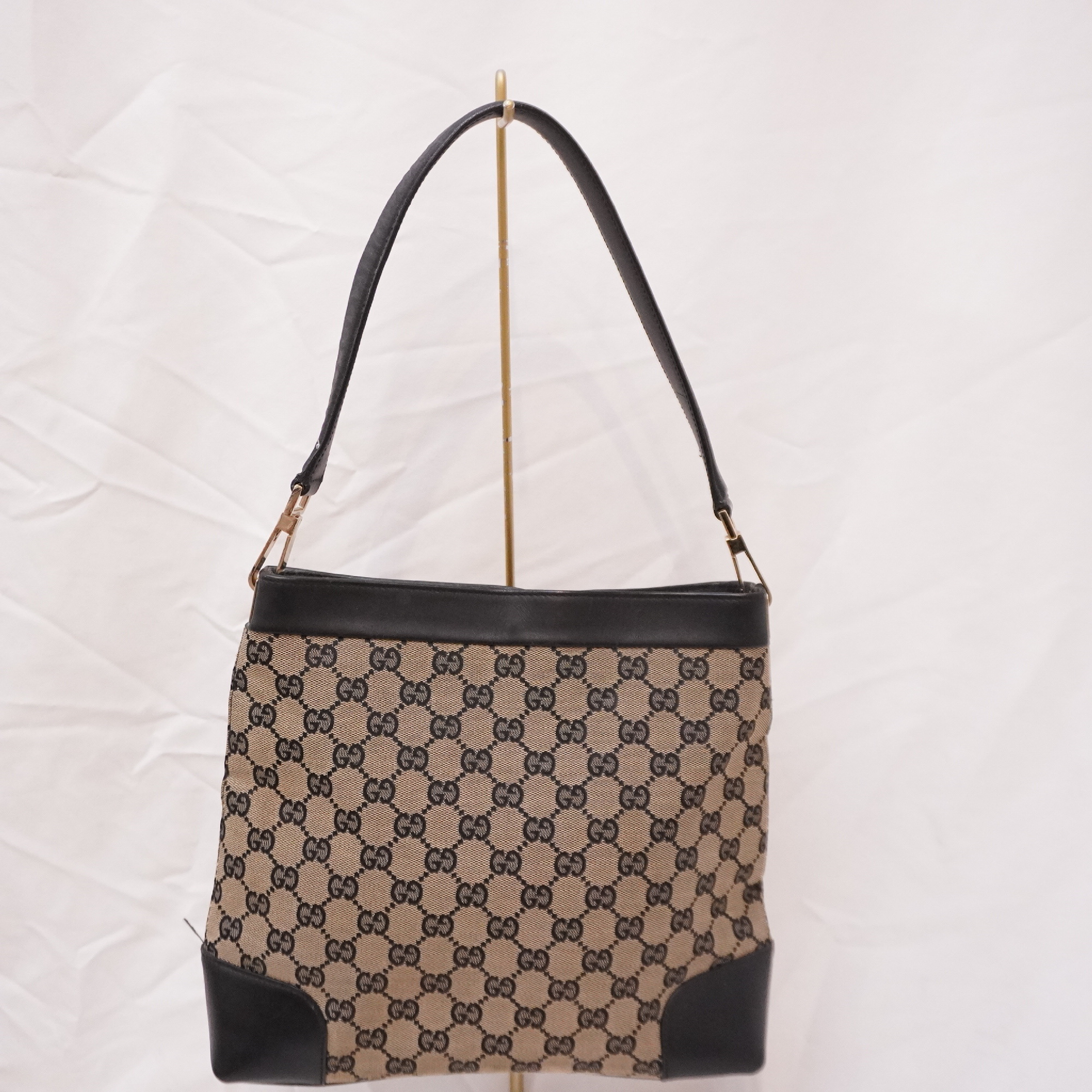 GG One-Shoulder Bag — view 6