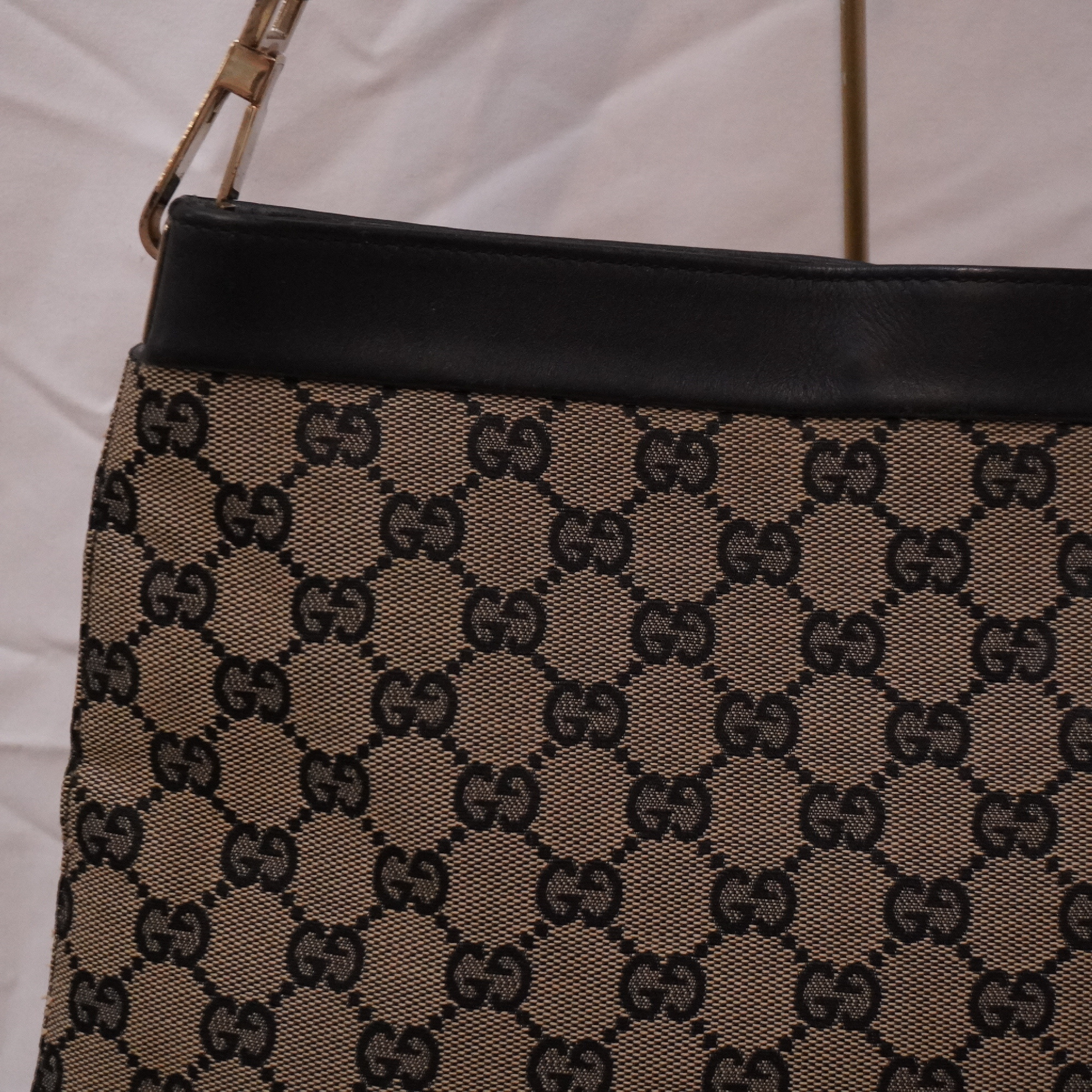 GG One-Shoulder Bag — view 8