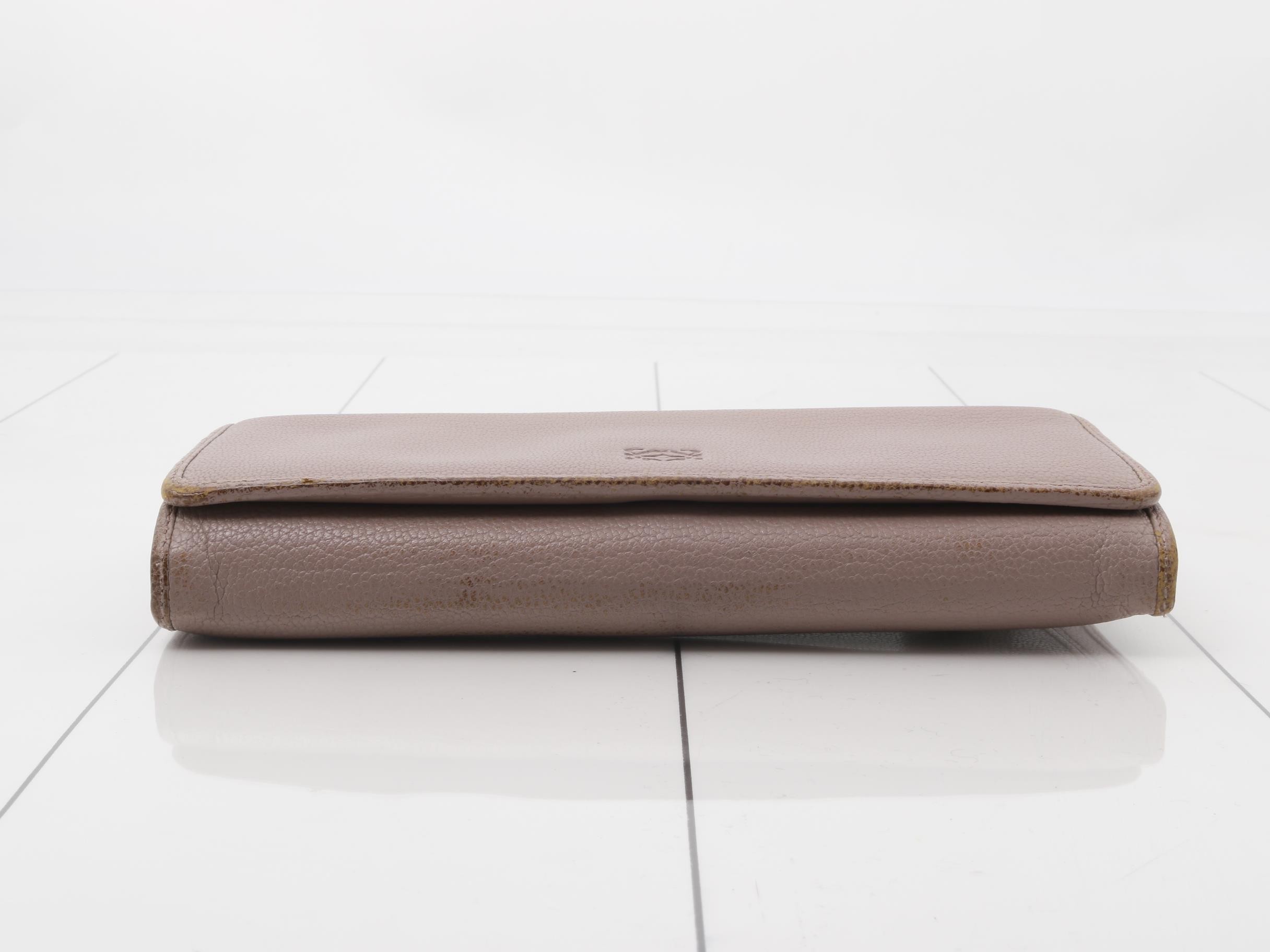 Other lines: Bags and Wallets — view 3