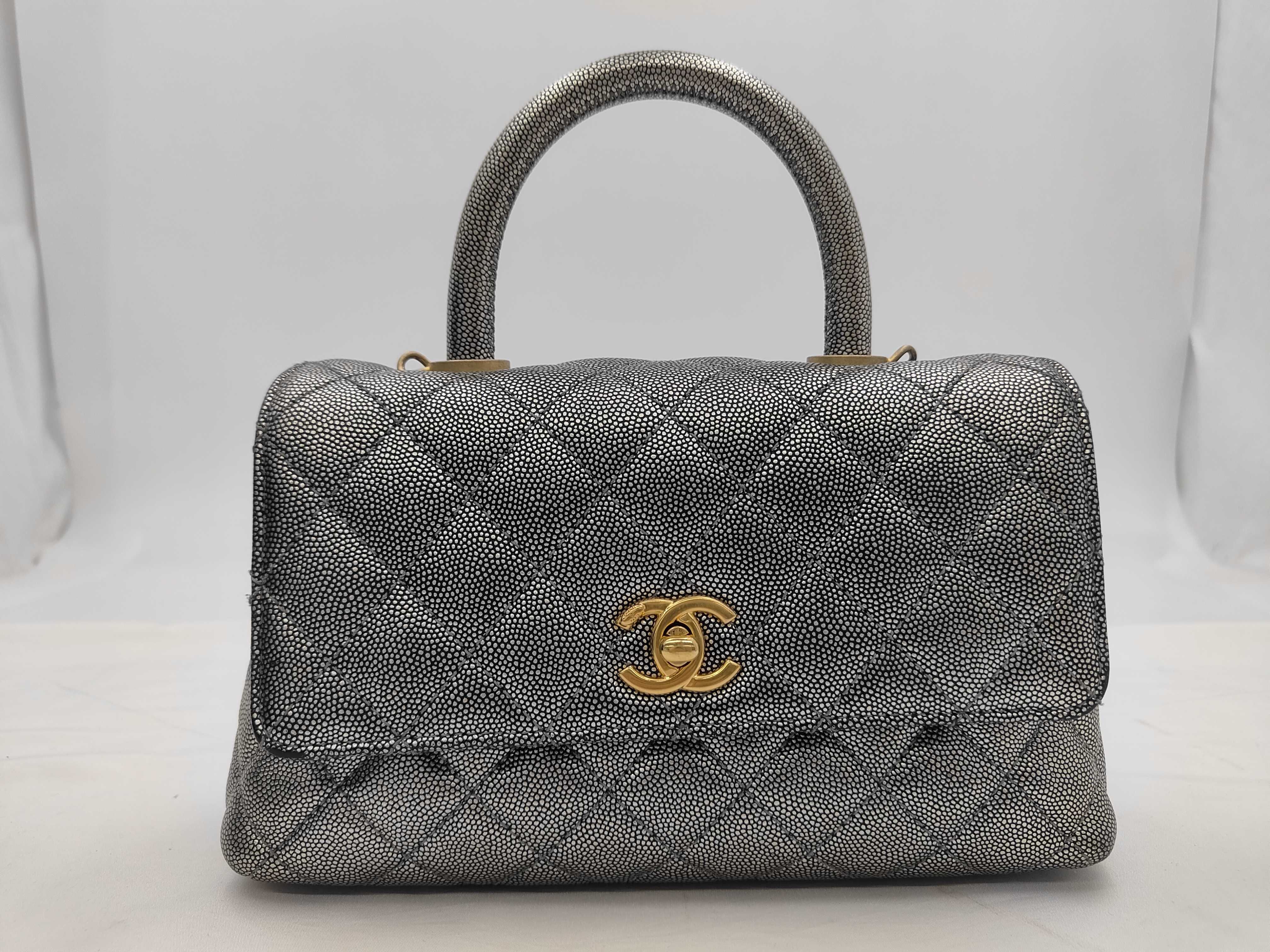 Top Handle Flap Bag / Matelassé / Coco Handle XS Handbag A92990 Silver Vintage Gold Hardware Caviar Skin 28338372 — view 2