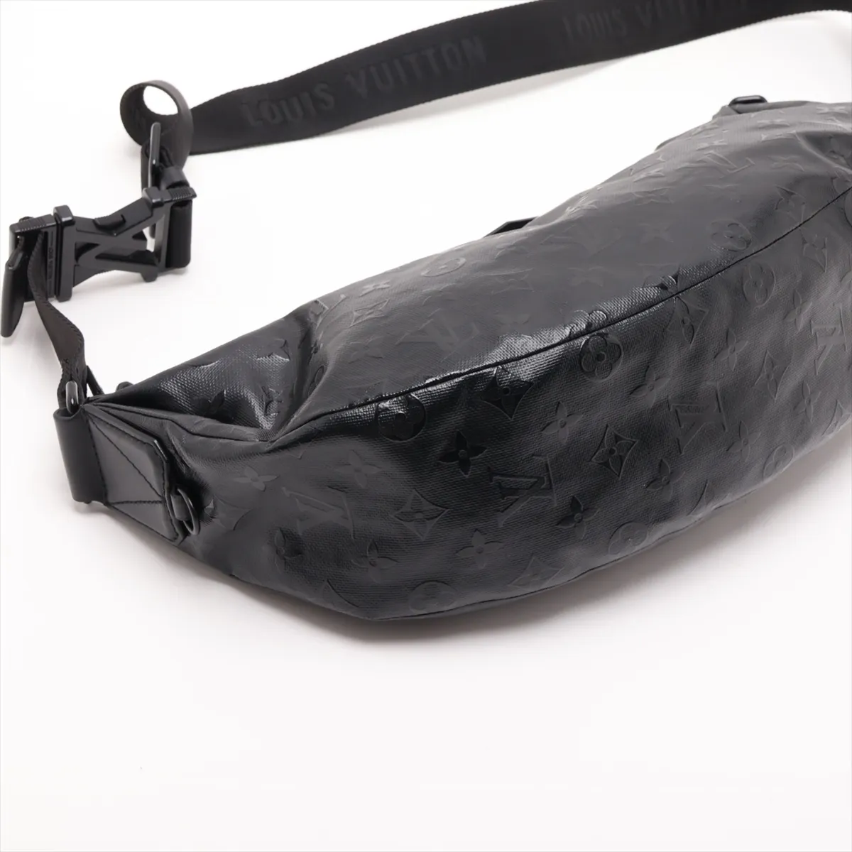 Monogram Storm Hammock Bag M23790, serial number unknown, black. — view 4