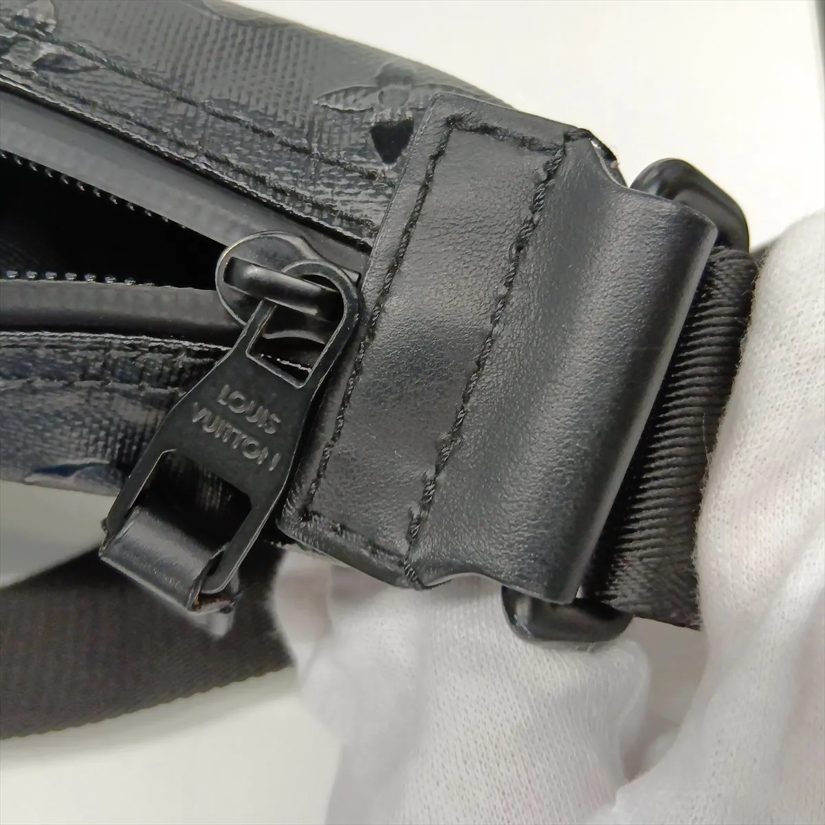 Monogram Storm Hammock Bag M23790, serial number unknown, black. — view 9