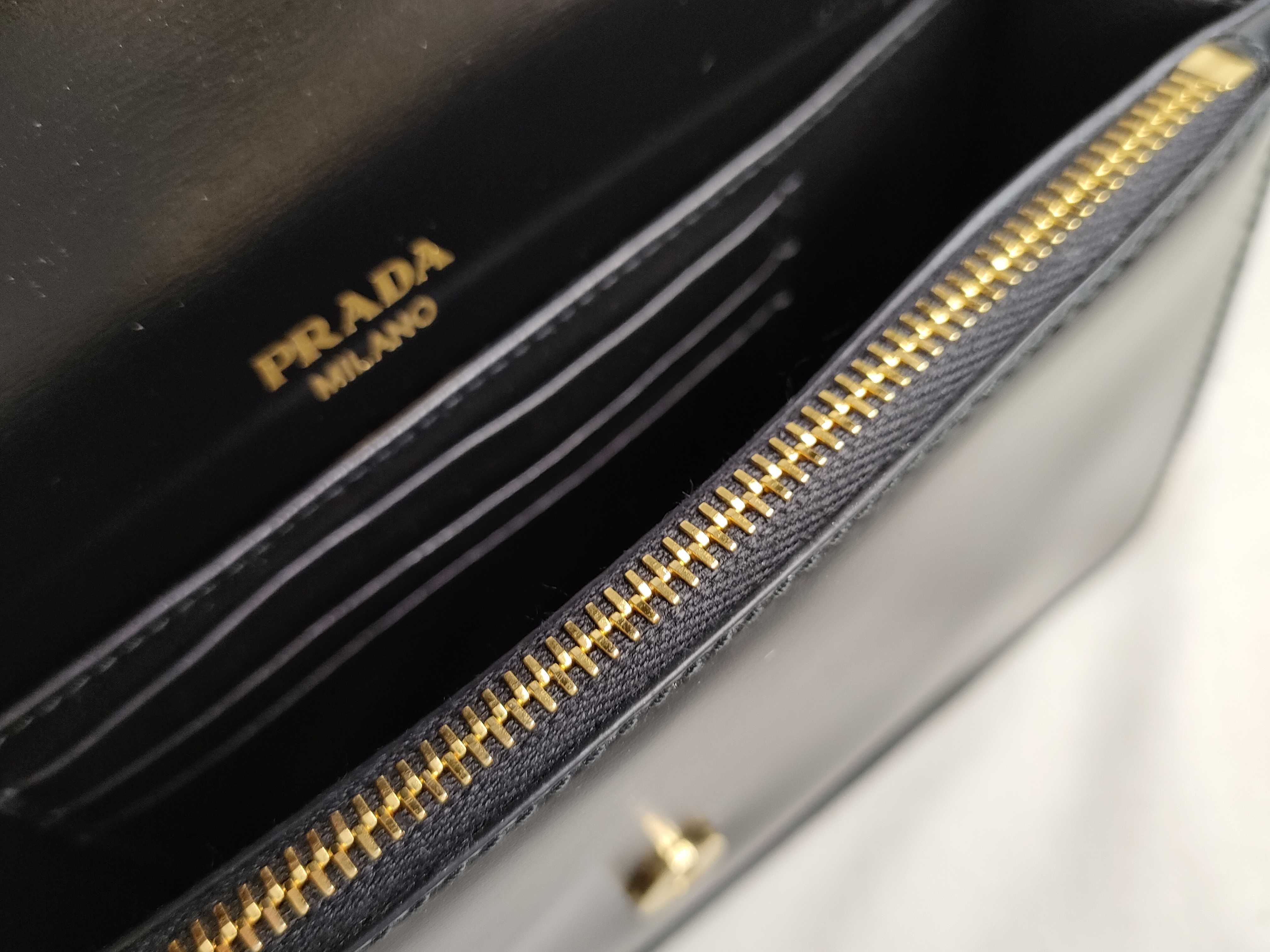 Chain Shoulder Bag, Leather, Black Shoulder Bag — view 11