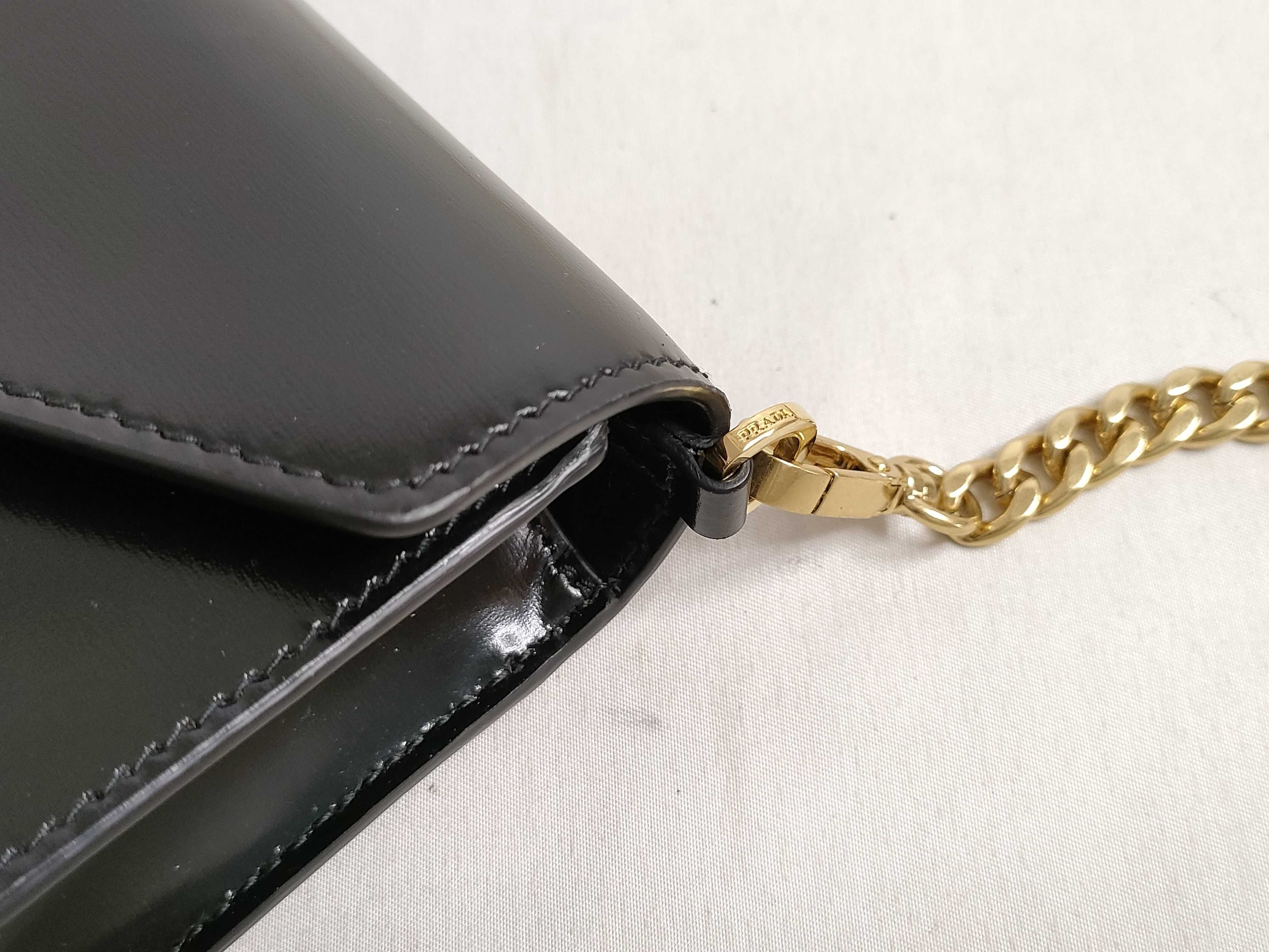 Chain Shoulder Bag, Leather, Black Shoulder Bag — view 5