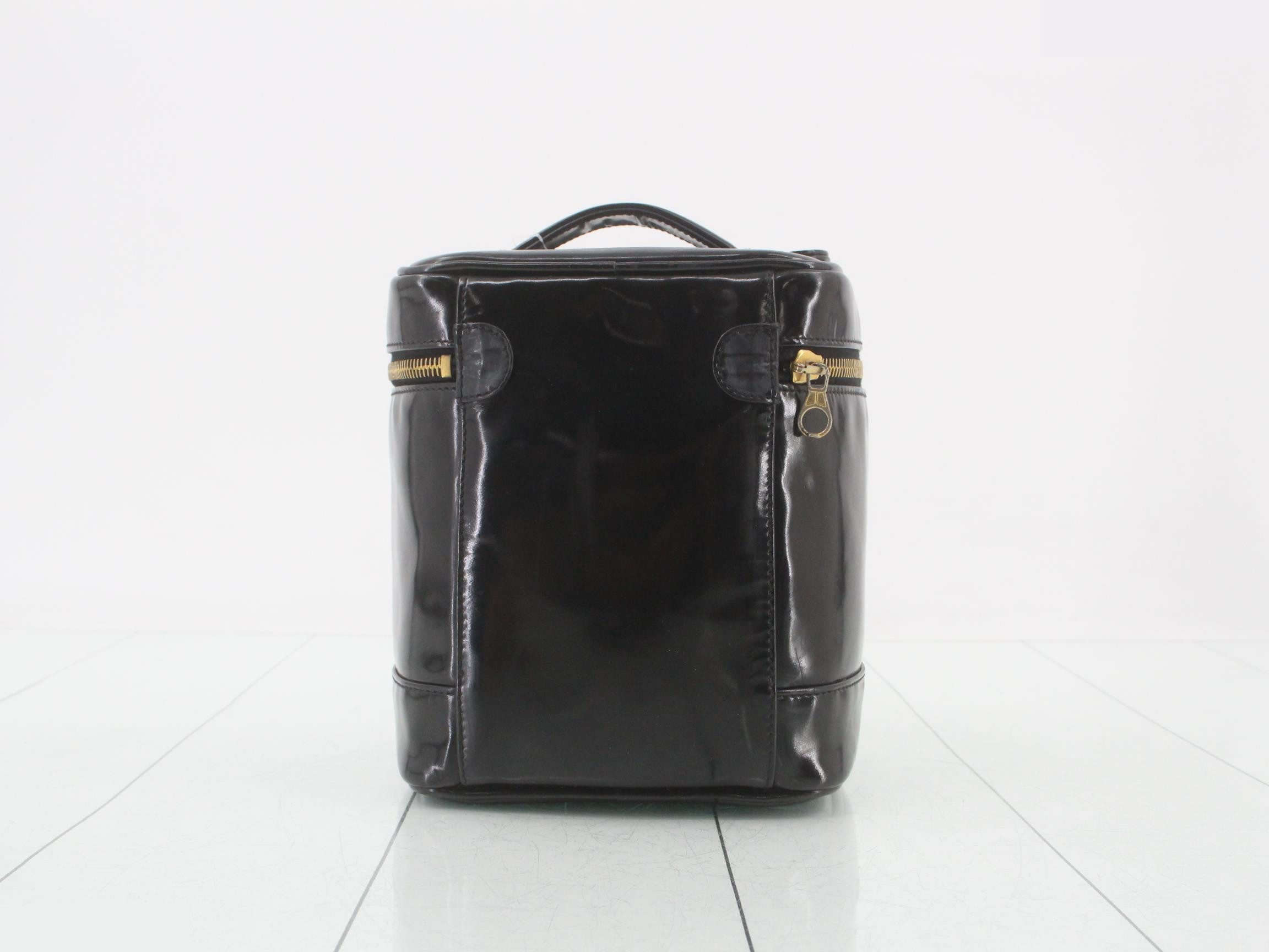 Enamel (bag) / Handbag — view 2