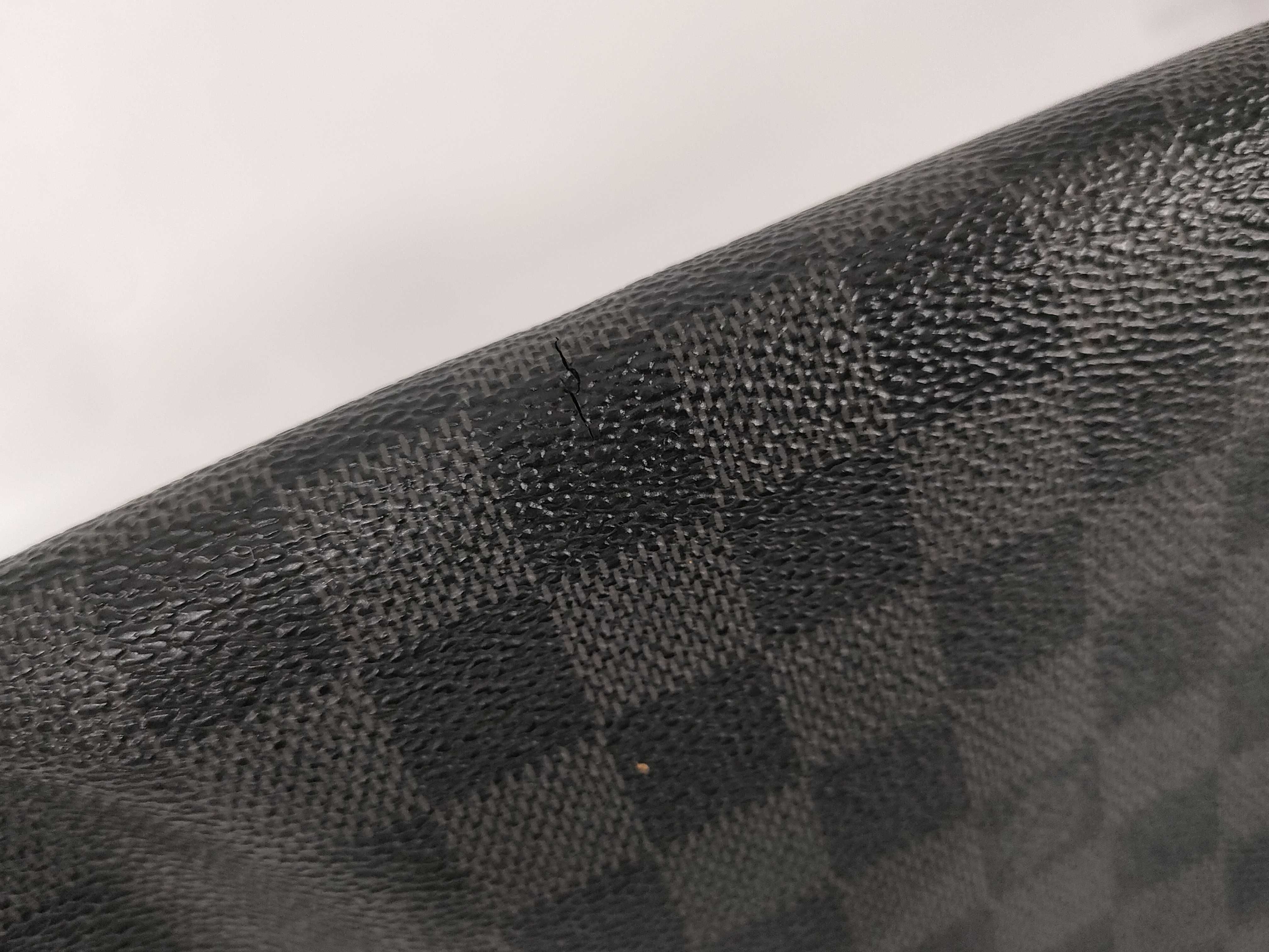 Damier Graphite Daniel Shoulder Bag — view 15